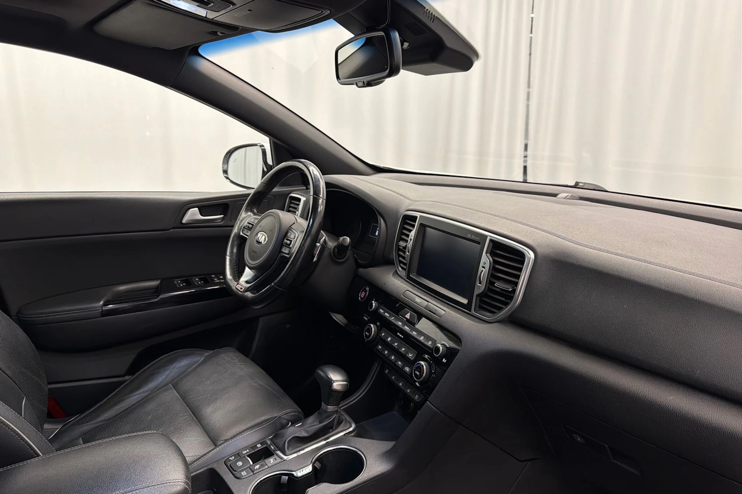 valkoinen Kia Sportage 2016 kuva 16.