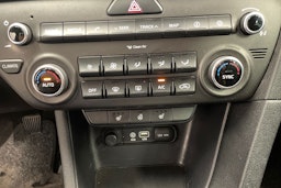 Ruskea (beige) Kia Sportage 2016 kuva 18.