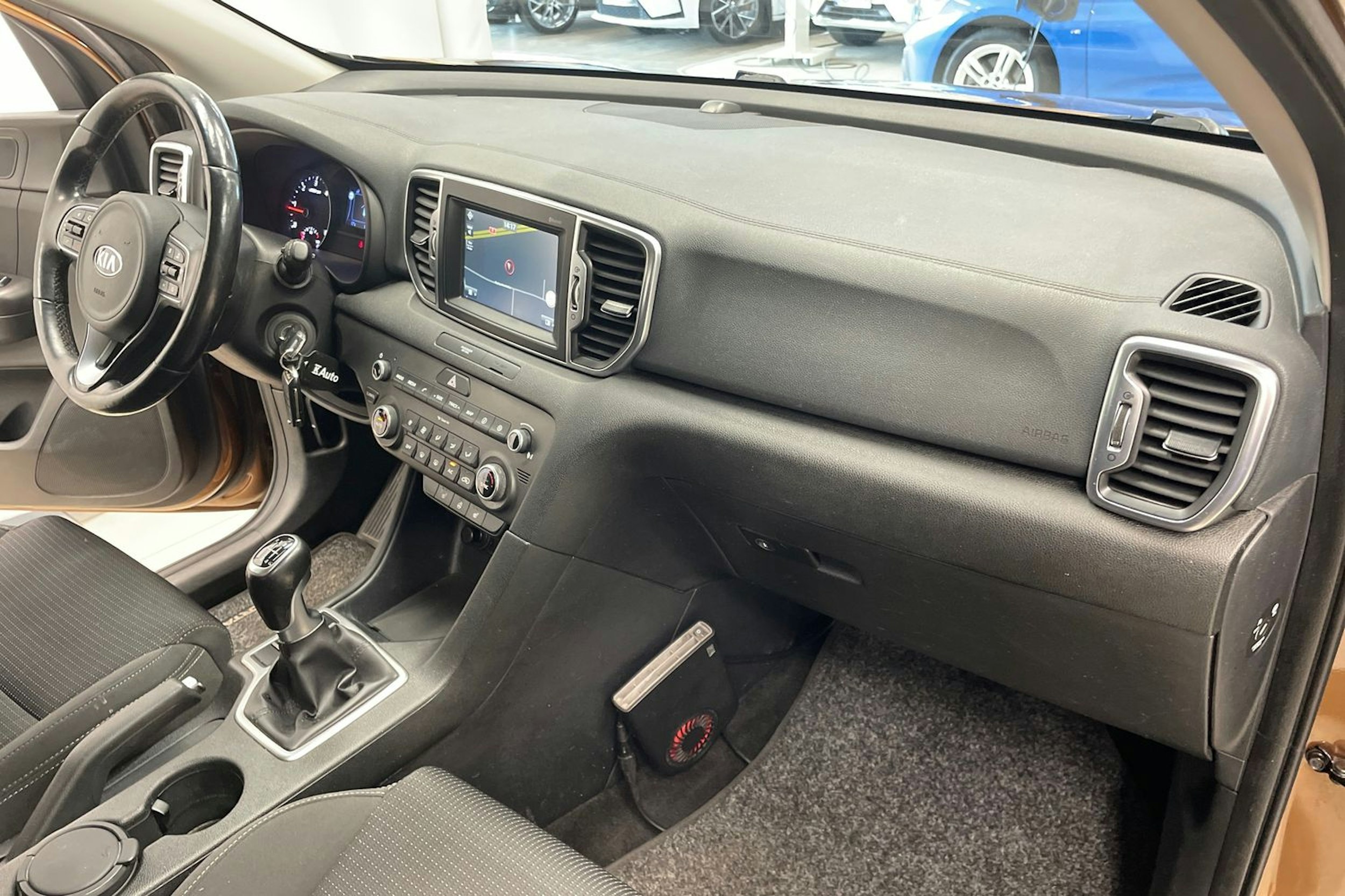 Ruskea (beige) Kia Sportage 2016 kuva 24.