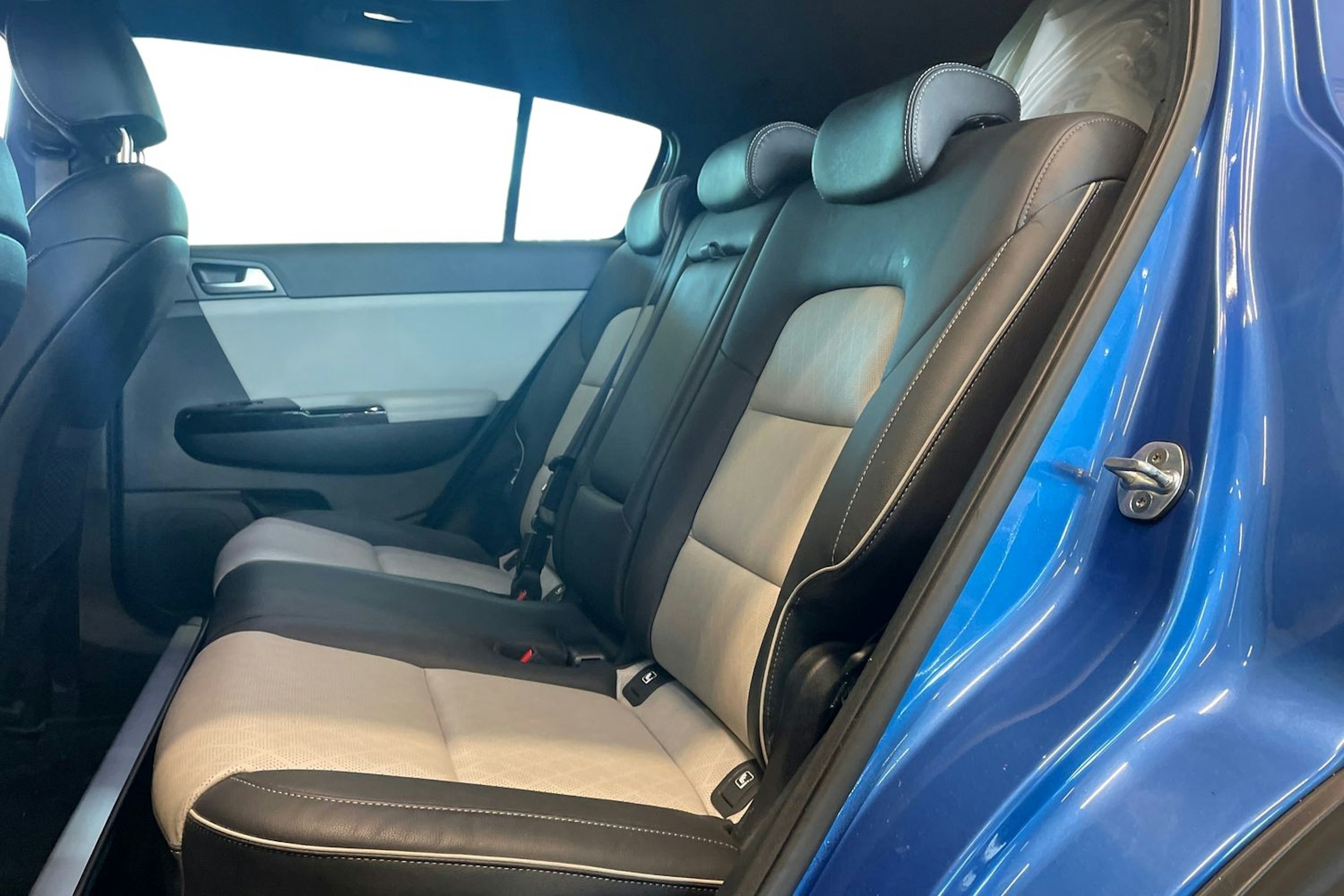 sininen Kia Sportage 2018 kuva 10.