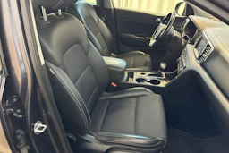 harmaa Kia Sportage 2018 kuva 11.