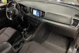 musta Kia Sportage 2018 kuva 27.