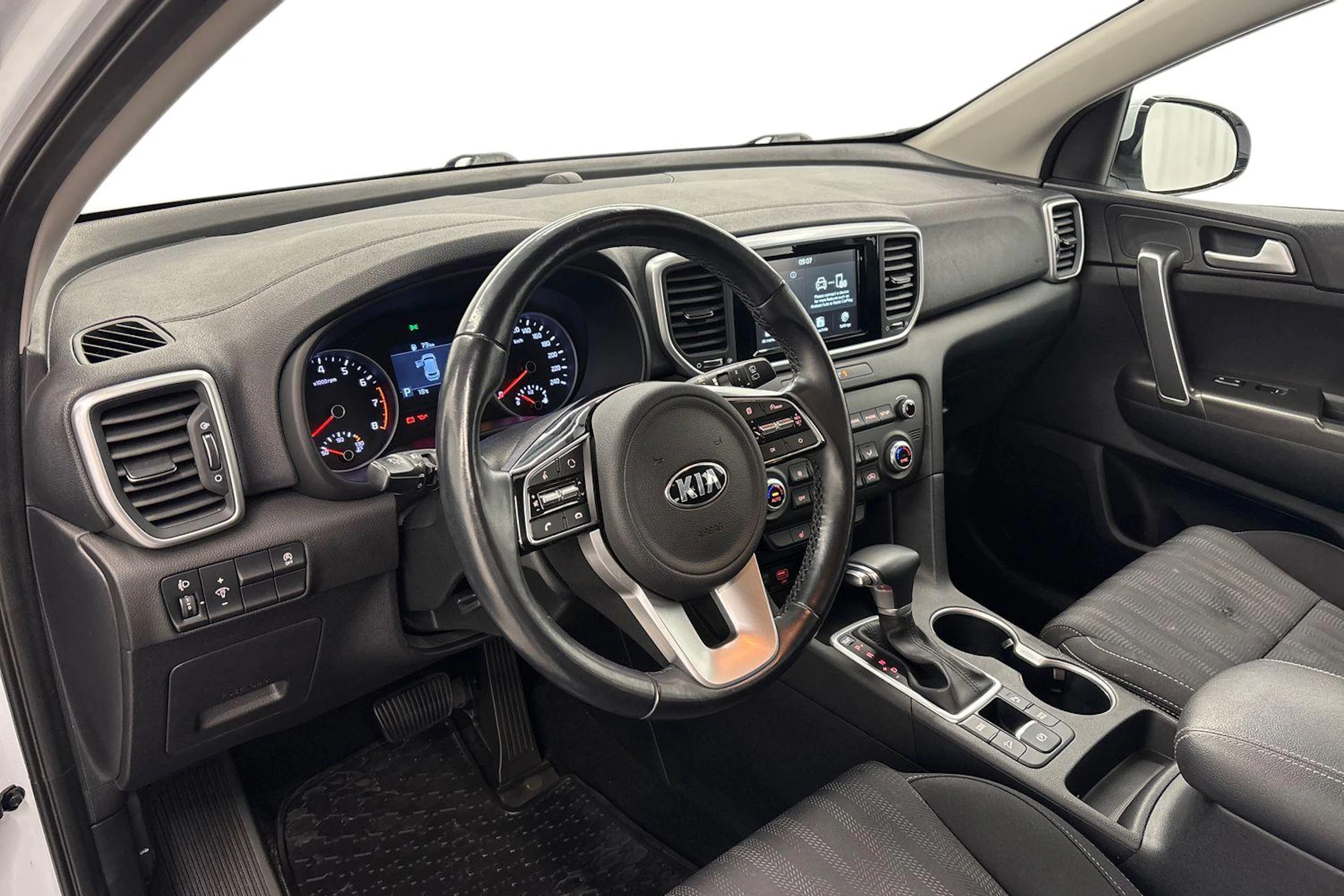 valkoinen Kia Sportage 2020 kuva 6.