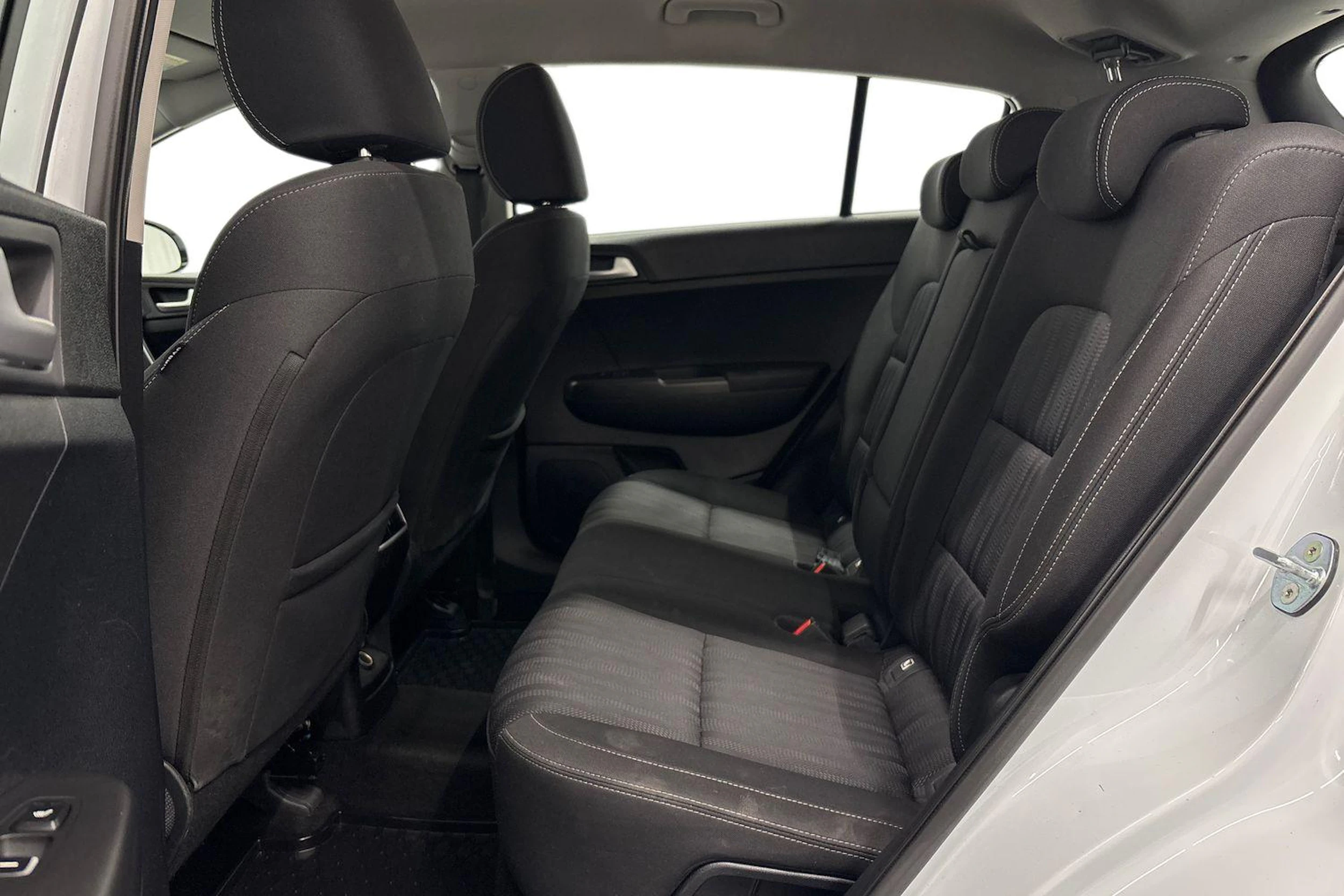 valkoinen Kia Sportage 2020 kuva 8.