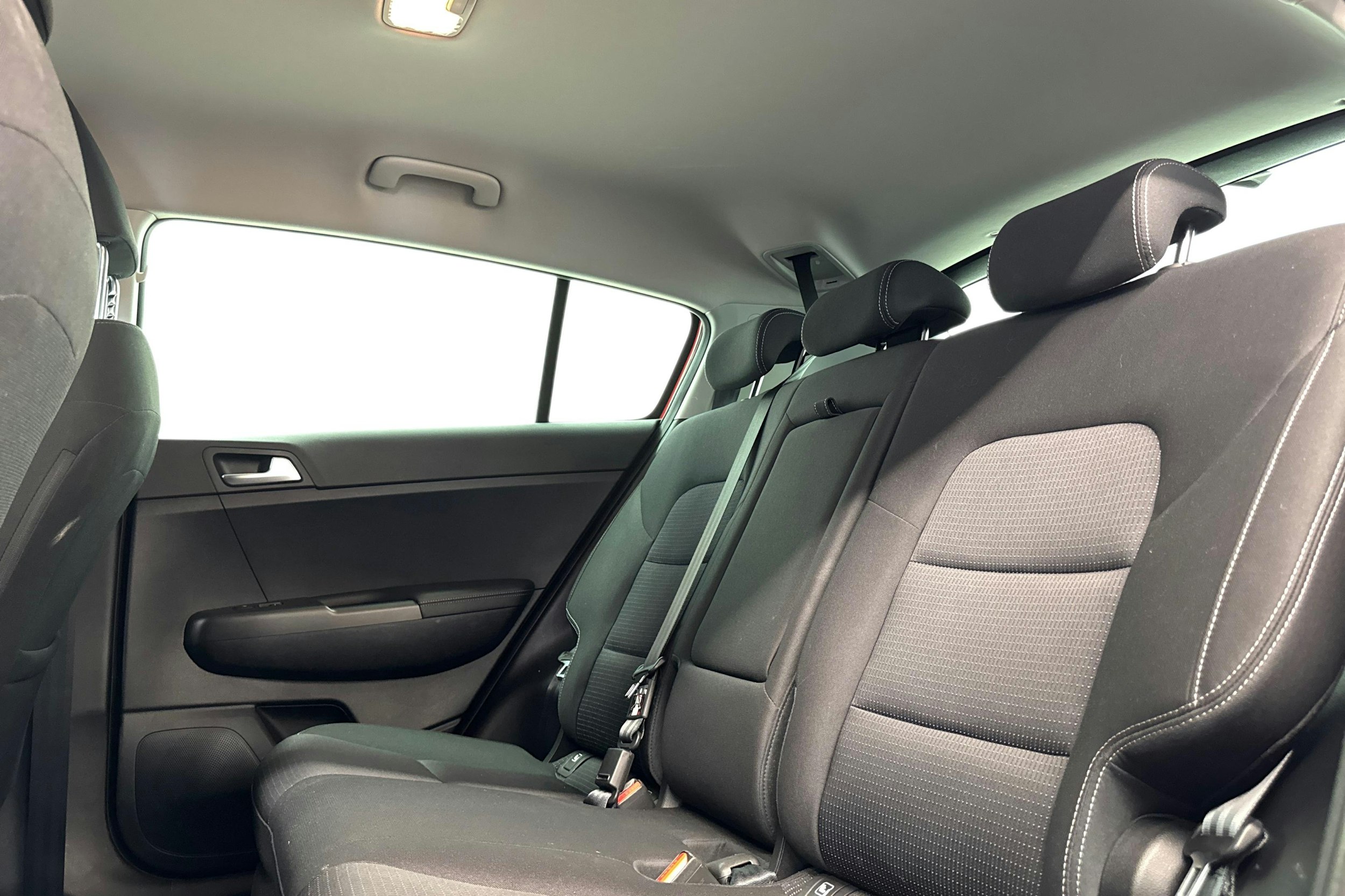 punainen Kia Sportage 2020 kuva 10.