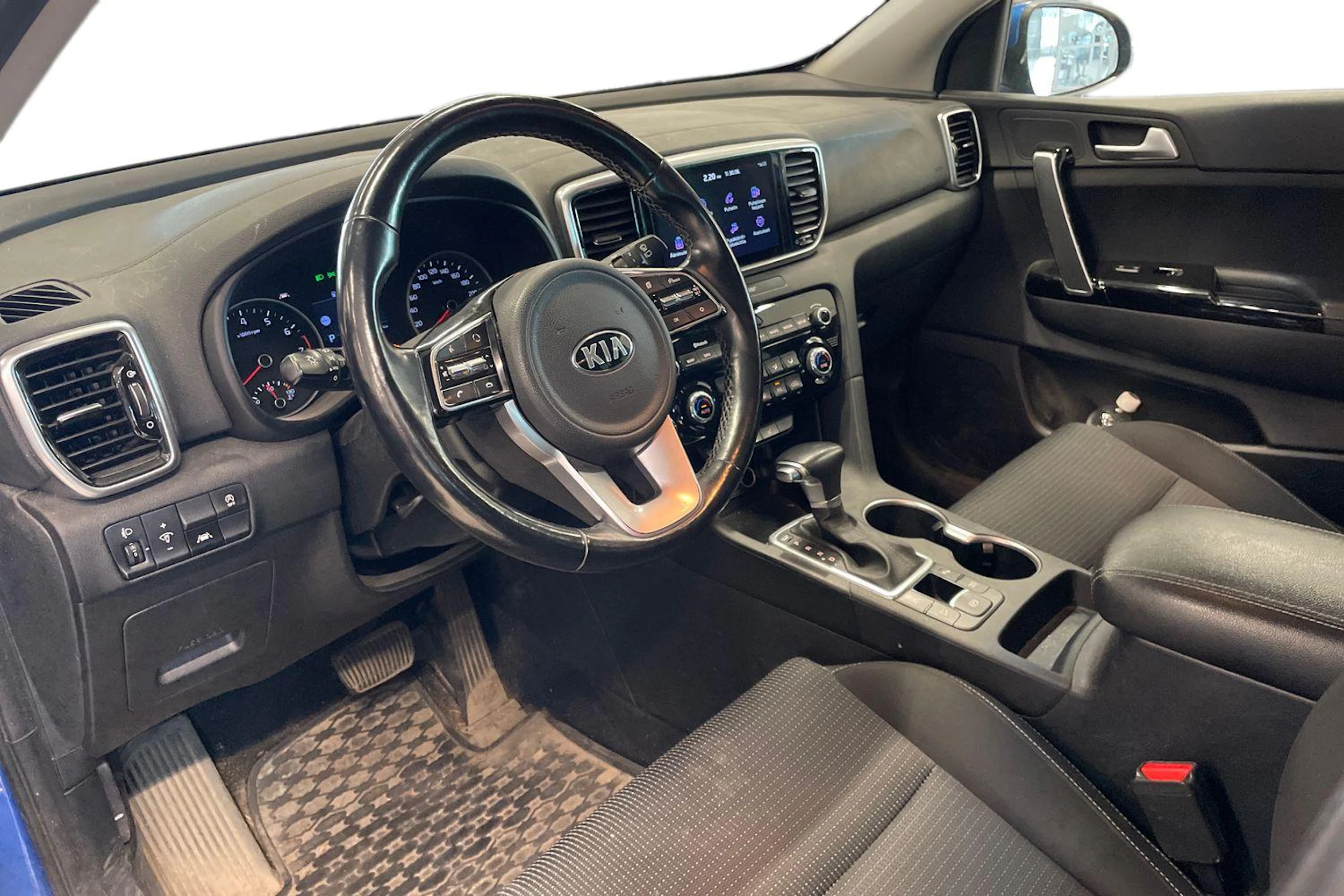 sininen Kia Sportage 2021 kuva 3.