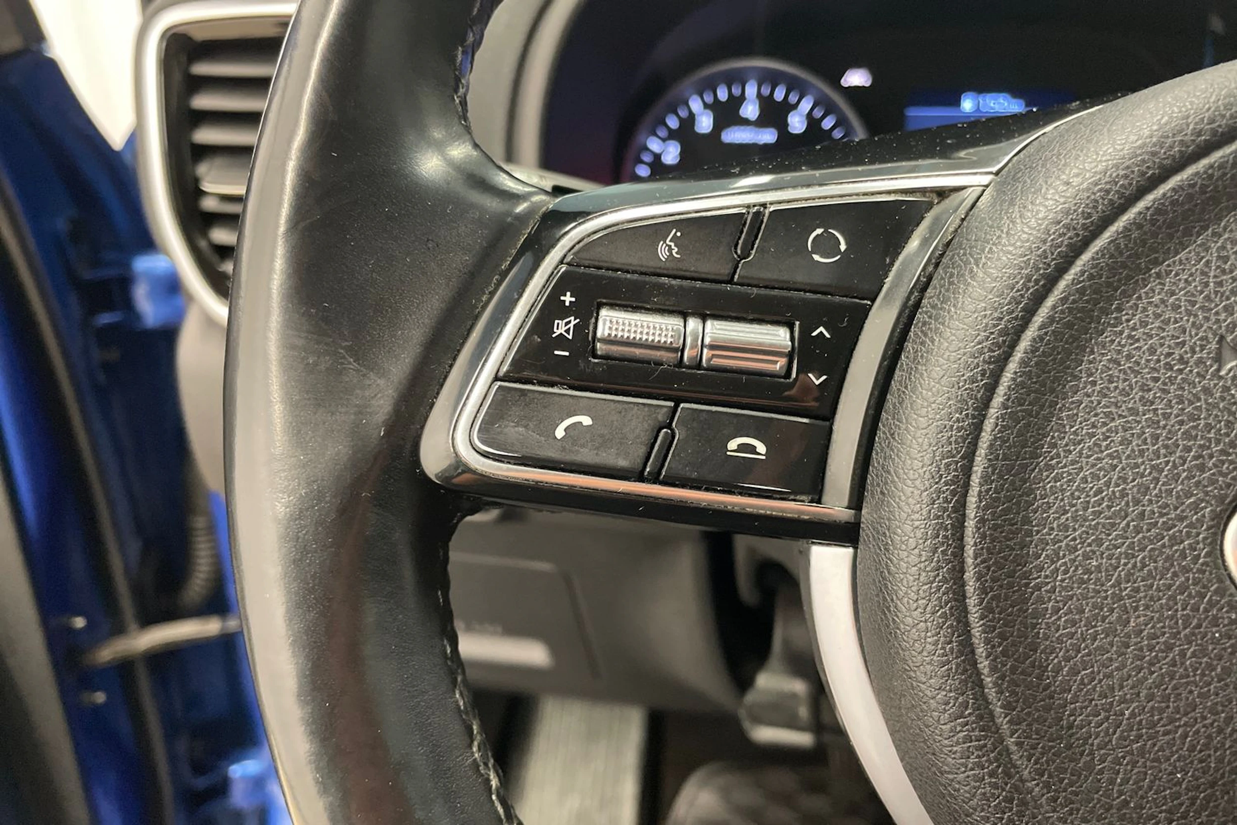 sininen Kia Sportage 2021 kuva 13.