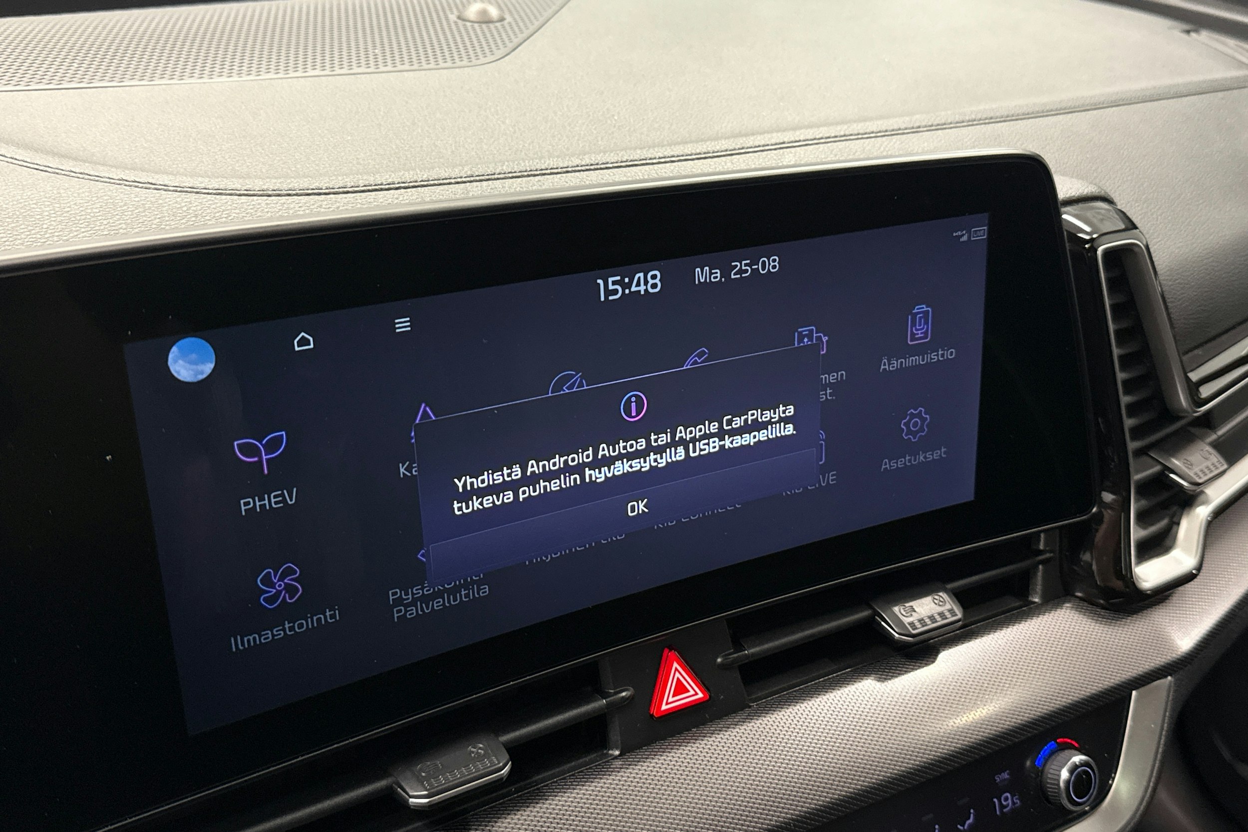 harmaa Kia Sportage 2022 kuva 23.