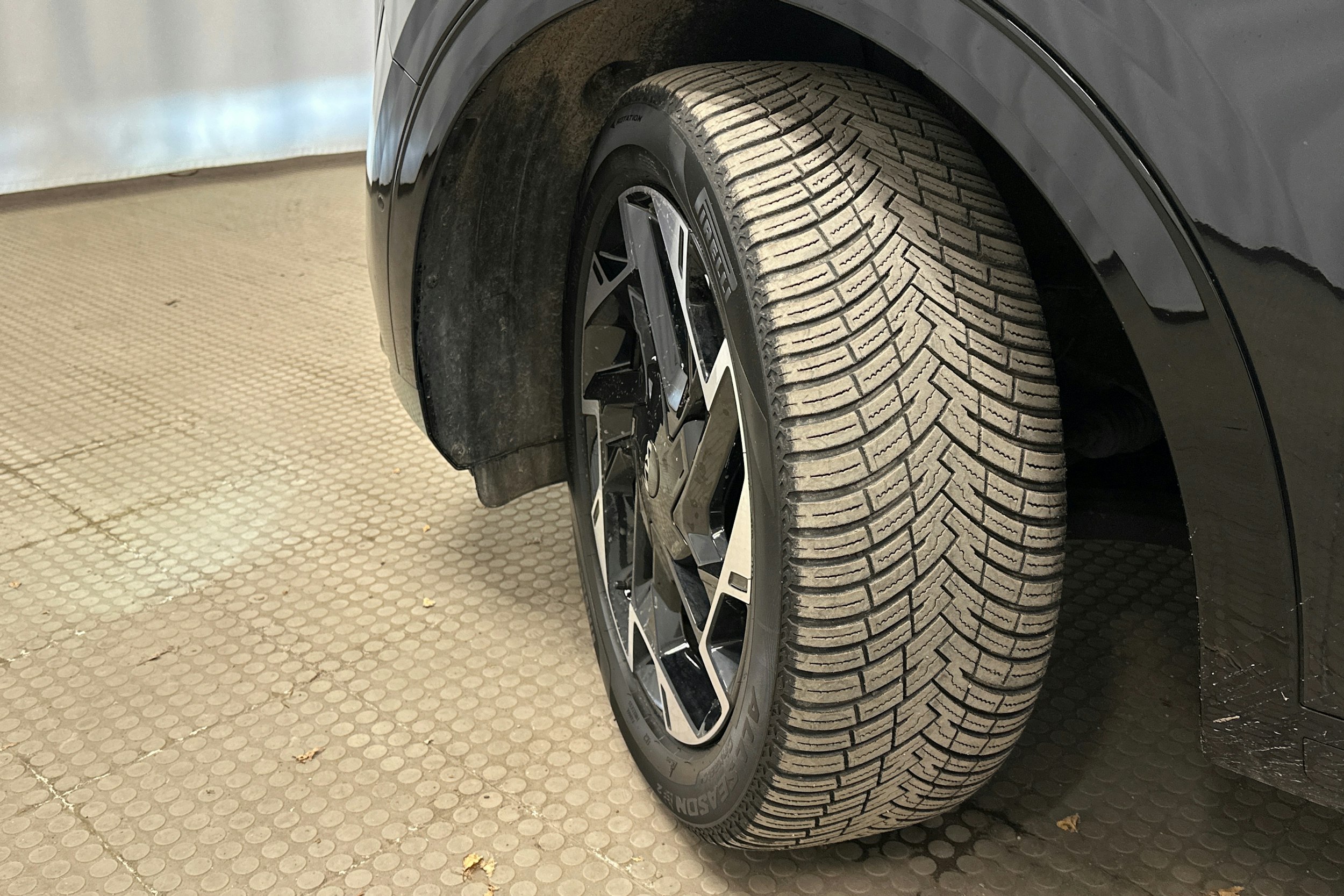 musta Kia Sportage 2022 kuva 13.