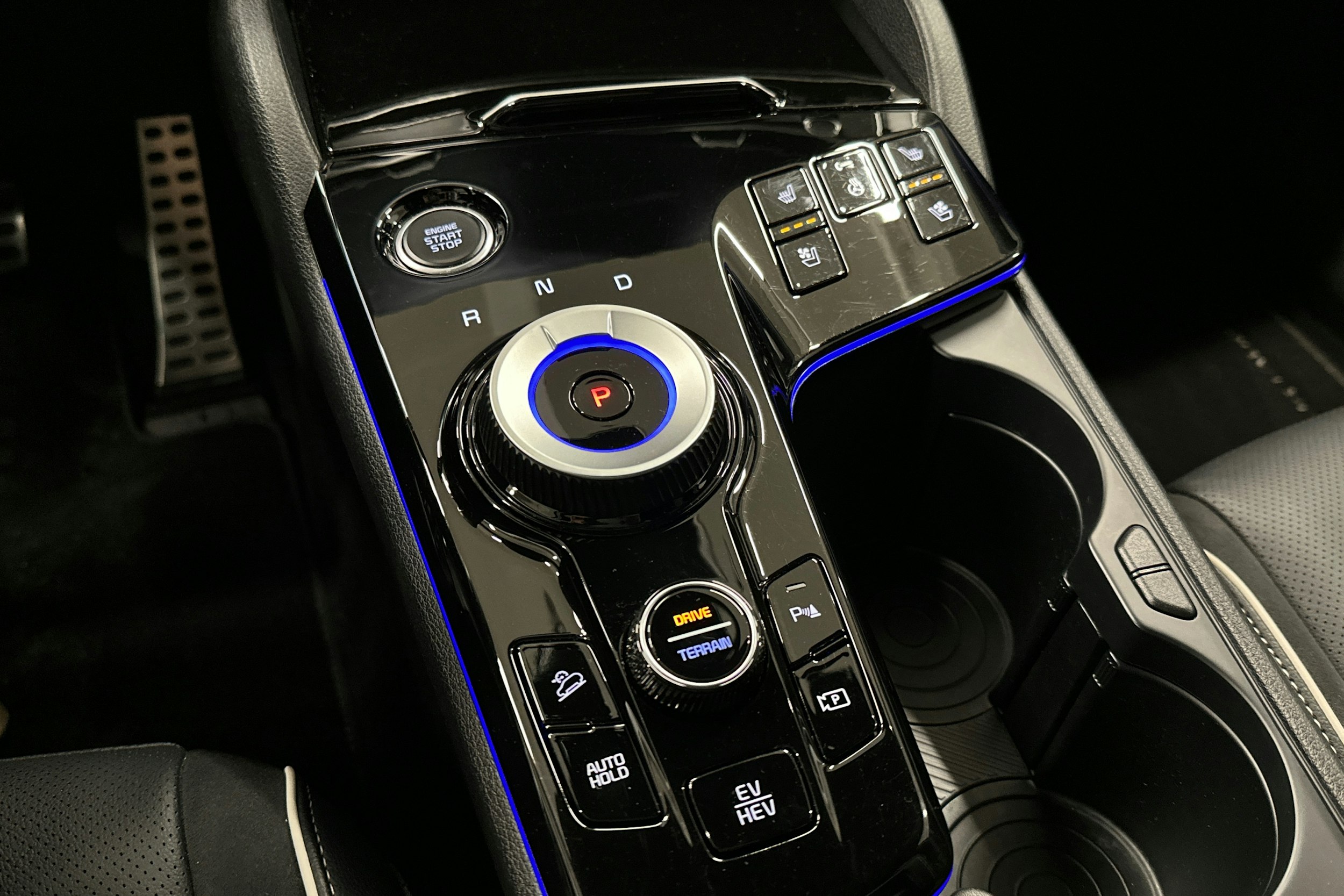 musta Kia Sportage 2022 kuva 23.