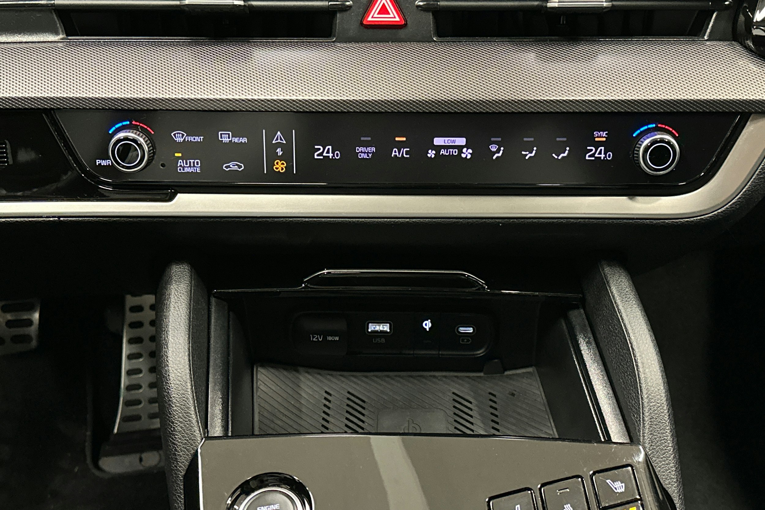 musta Kia Sportage 2022 kuva 24.