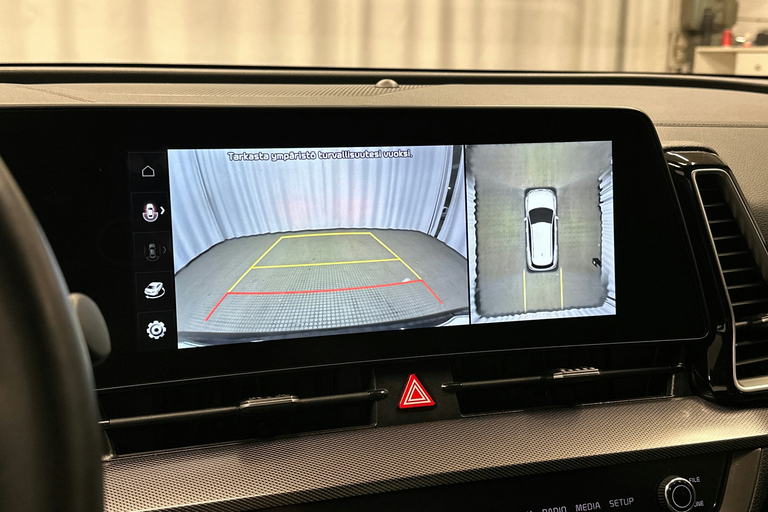 musta Kia Sportage 2022 kuva 30.