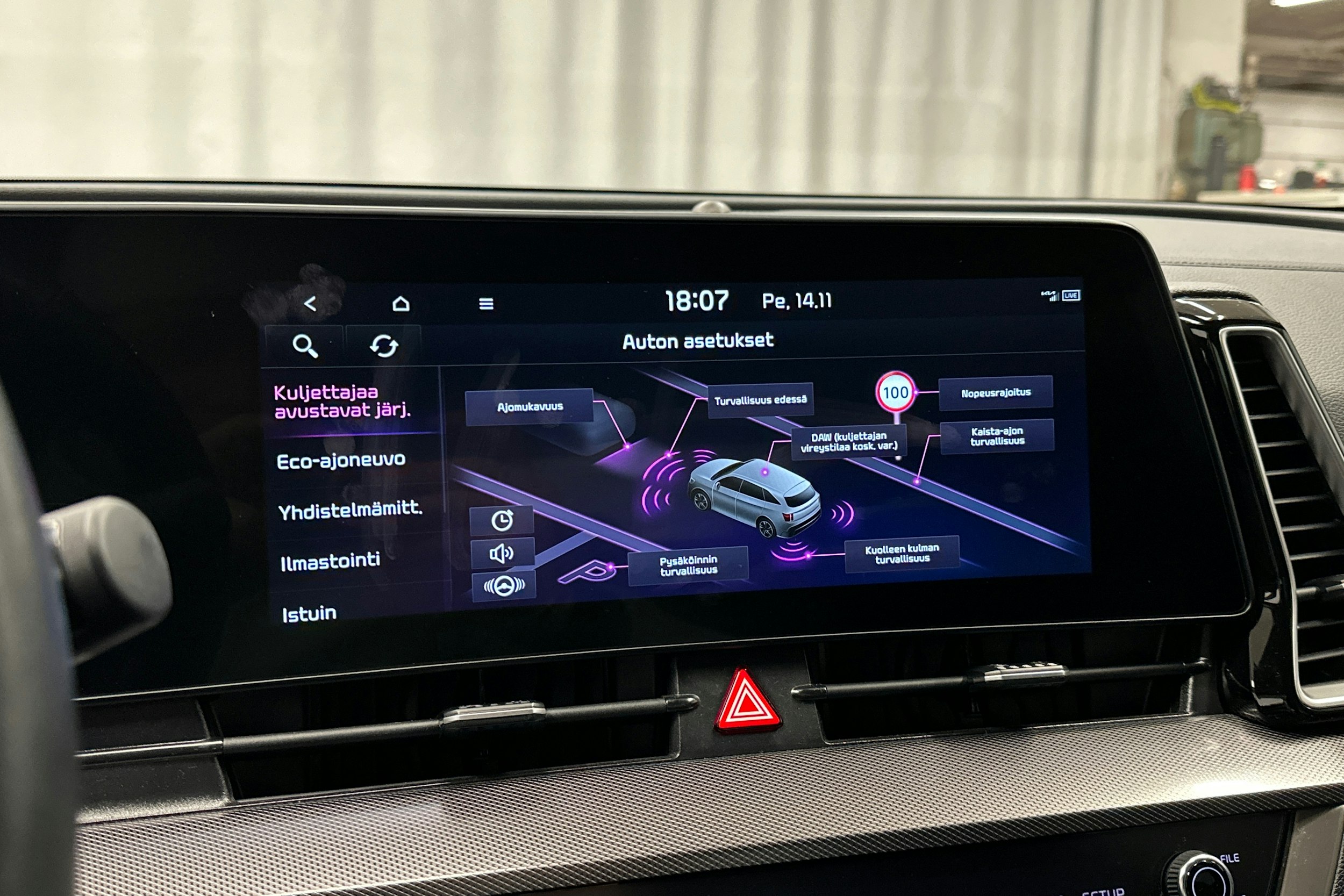 musta Kia Sportage 2022 kuva 31.