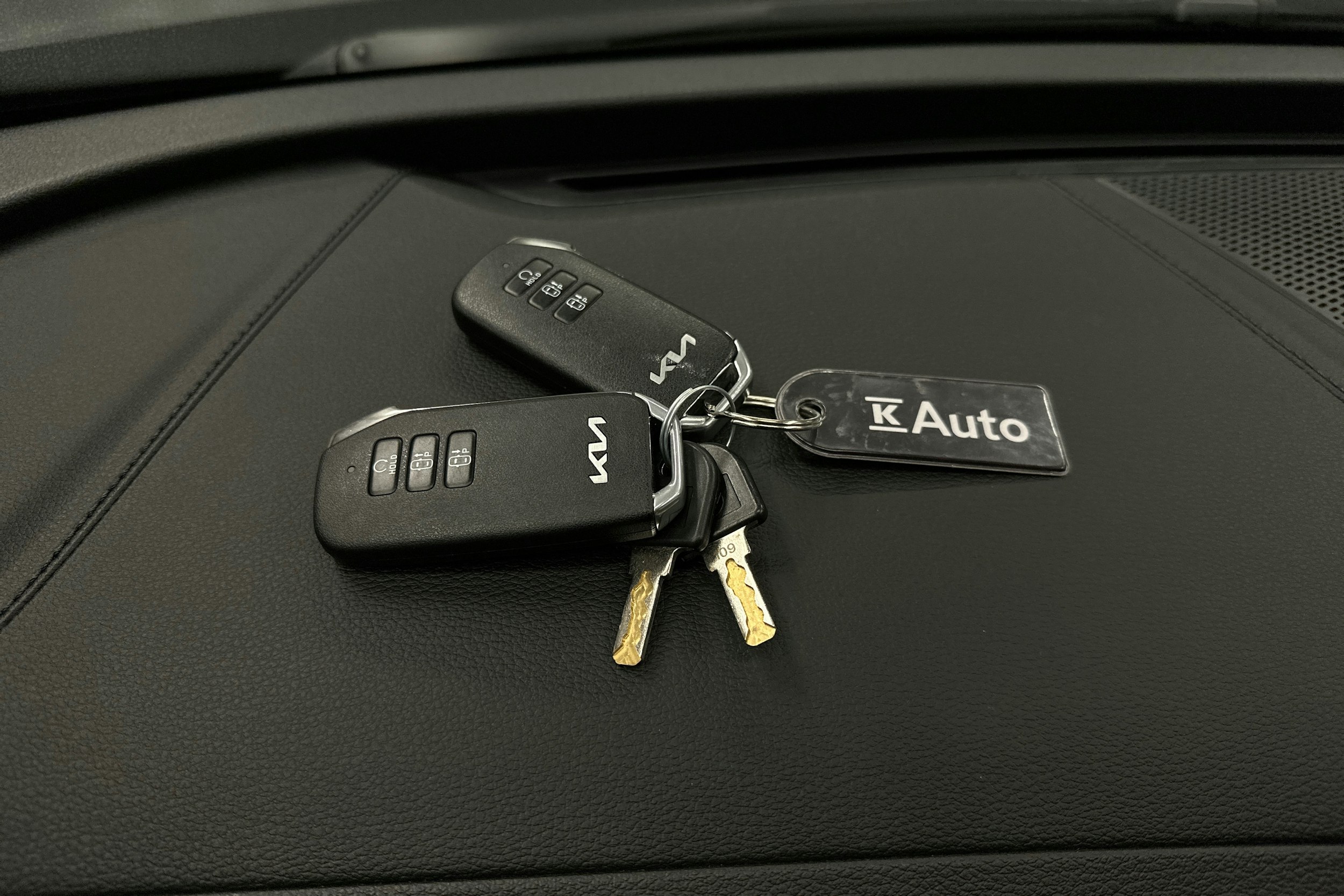 musta Kia Sportage 2022 kuva 32.