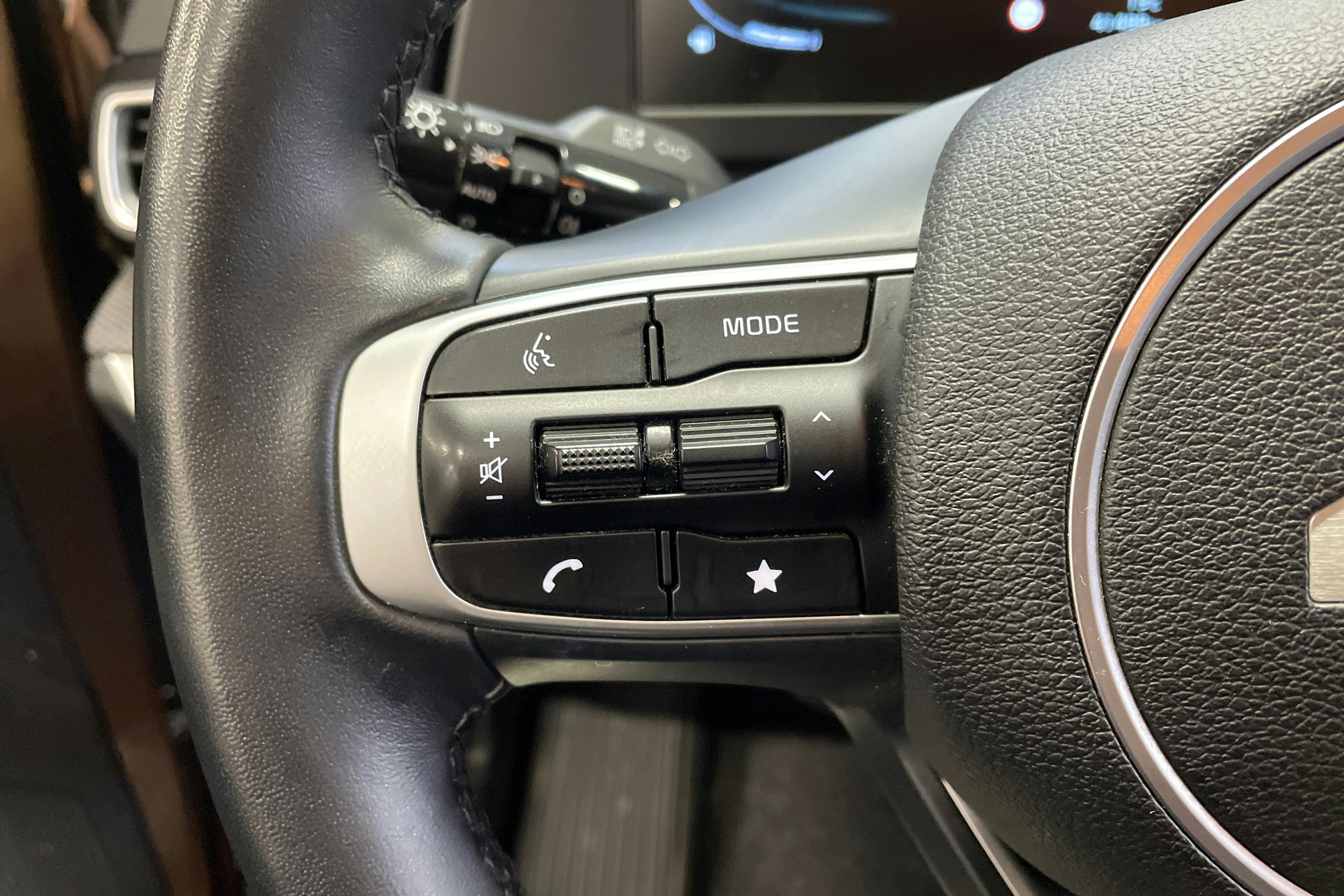 ruskea (beige) Kia Sportage 2022 kuva 11.