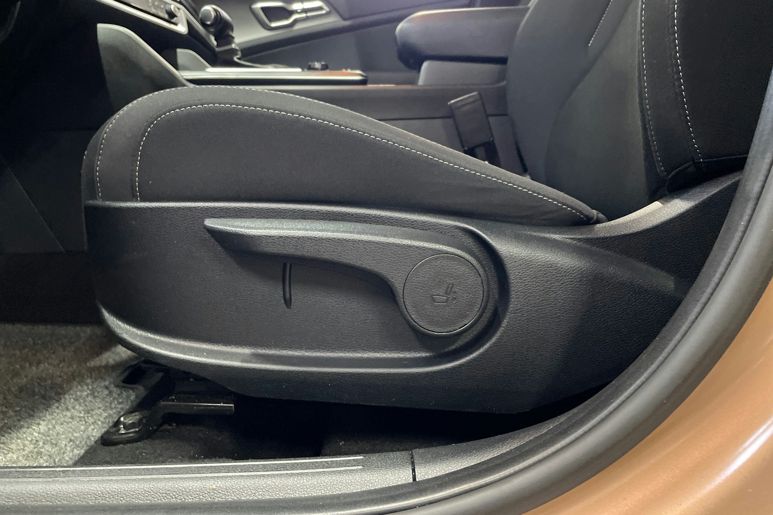 ruskea (beige) Kia Sportage 2022 kuva 25.