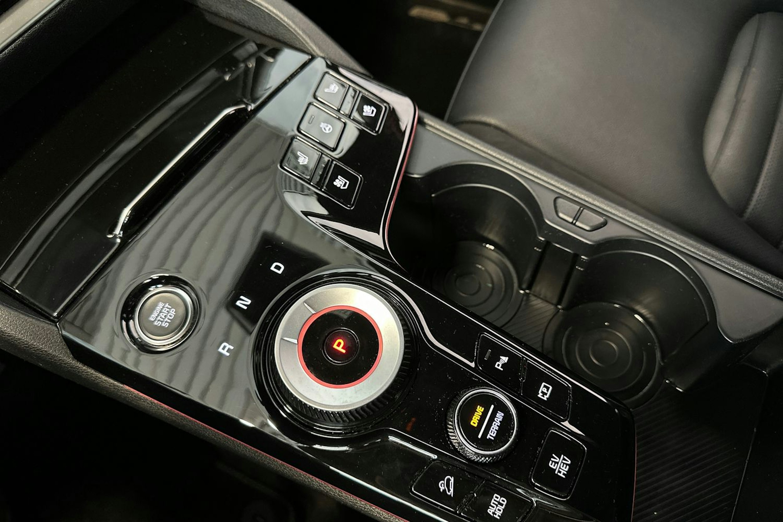 met. punainen Kia Sportage 2022 kuva 25.
