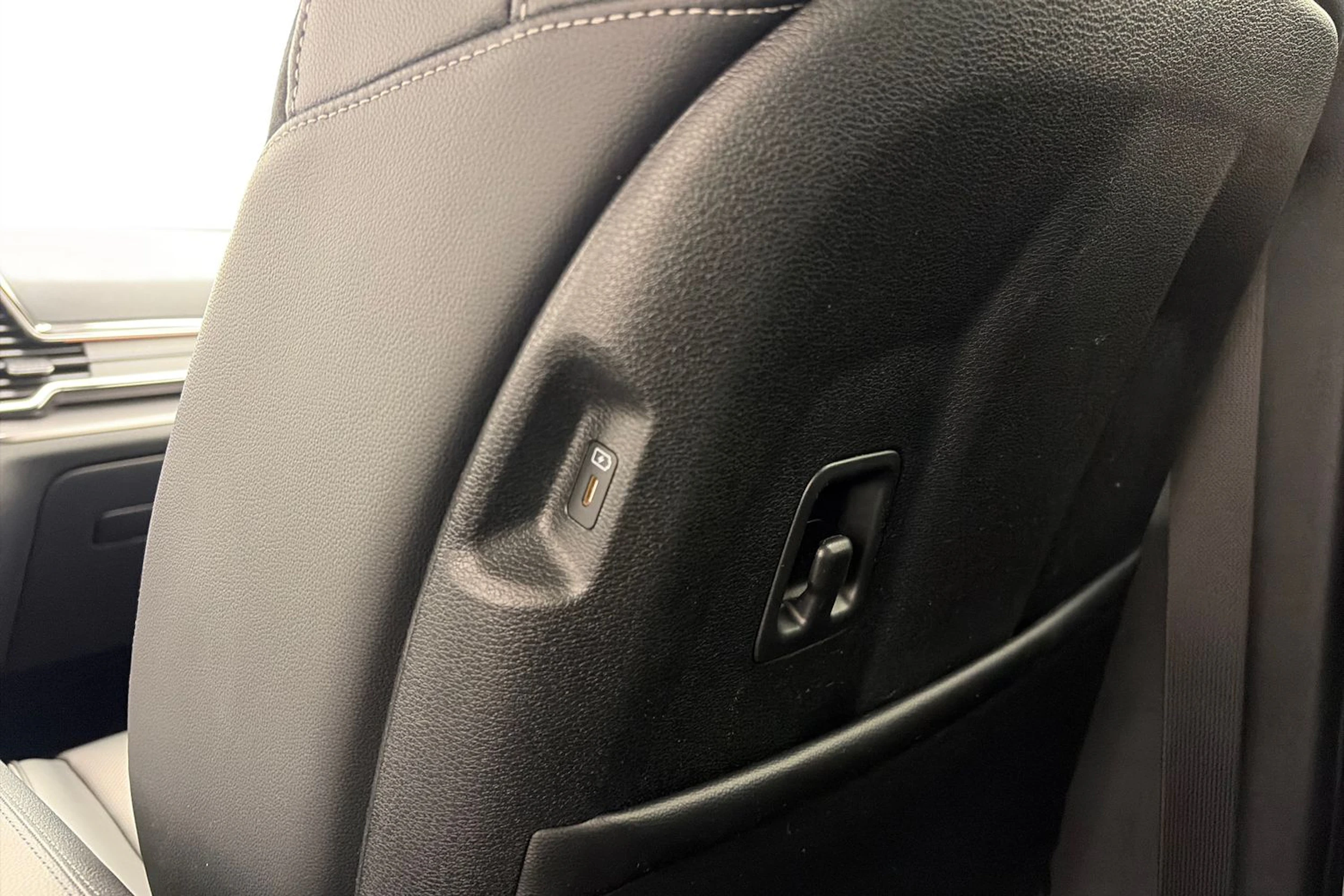 valkoinen Kia Sportage 2022 kuva 10.