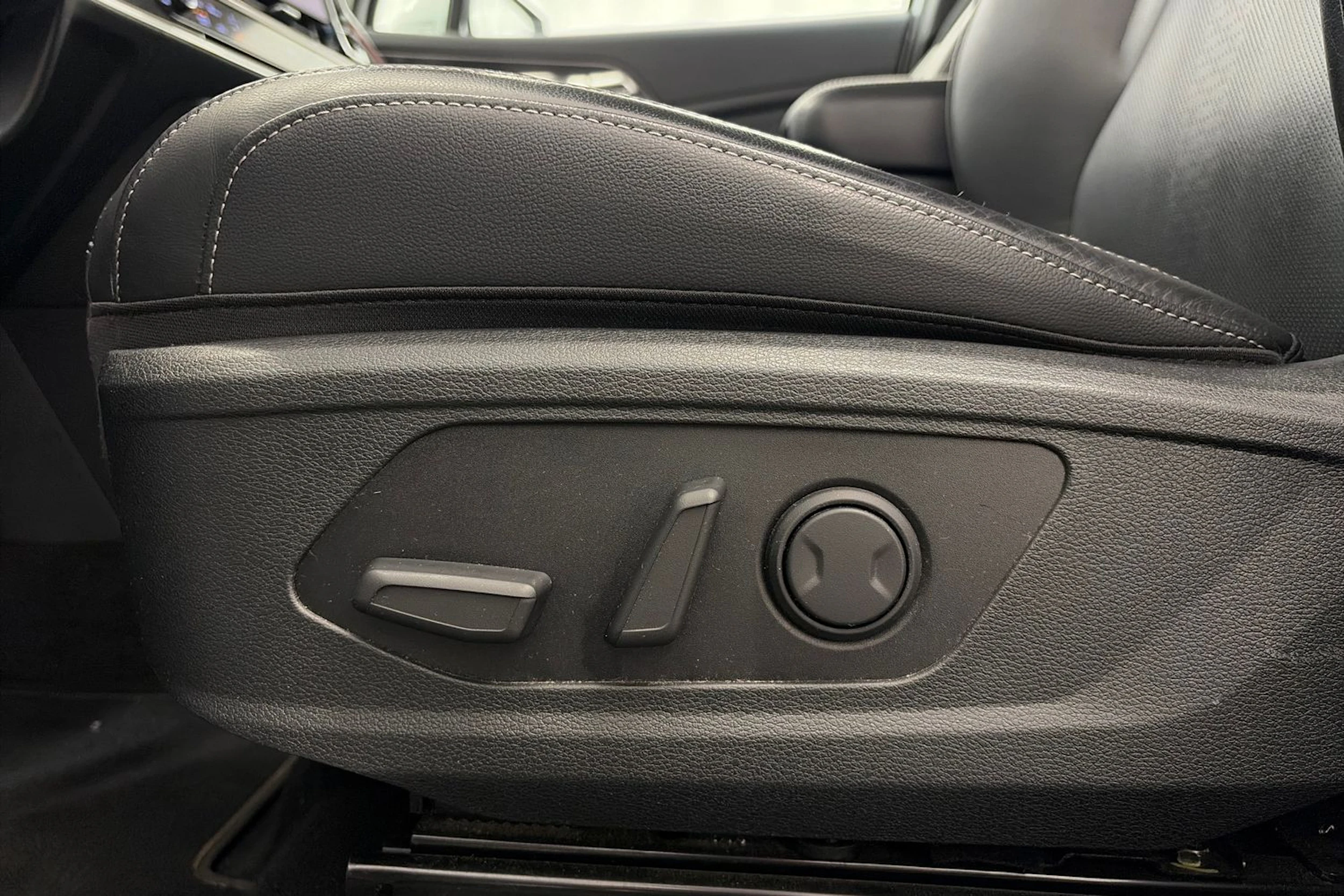 valkoinen Kia Sportage 2022 kuva 19.