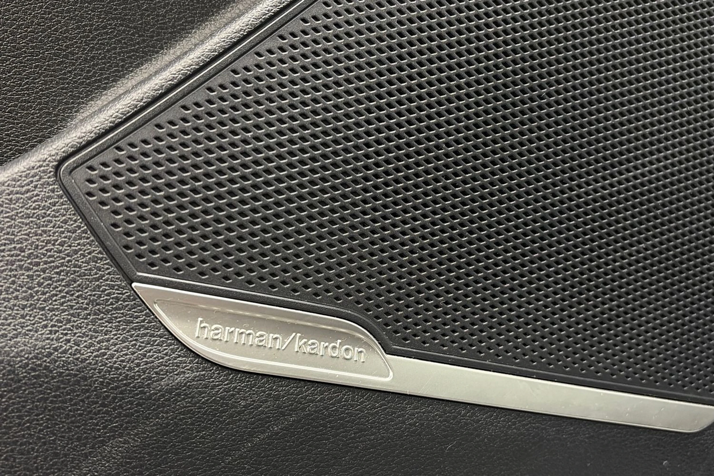 valkoinen Kia Sportage 2022 kuva 21.