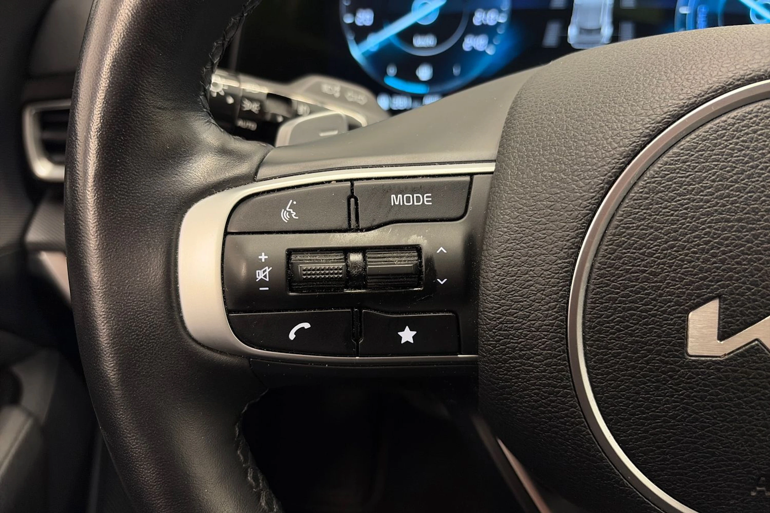 valkoinen Kia Sportage 2022 kuva 23.