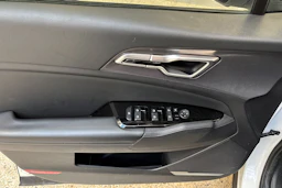 valkoinen Kia Sportage 2022 kuva 15.