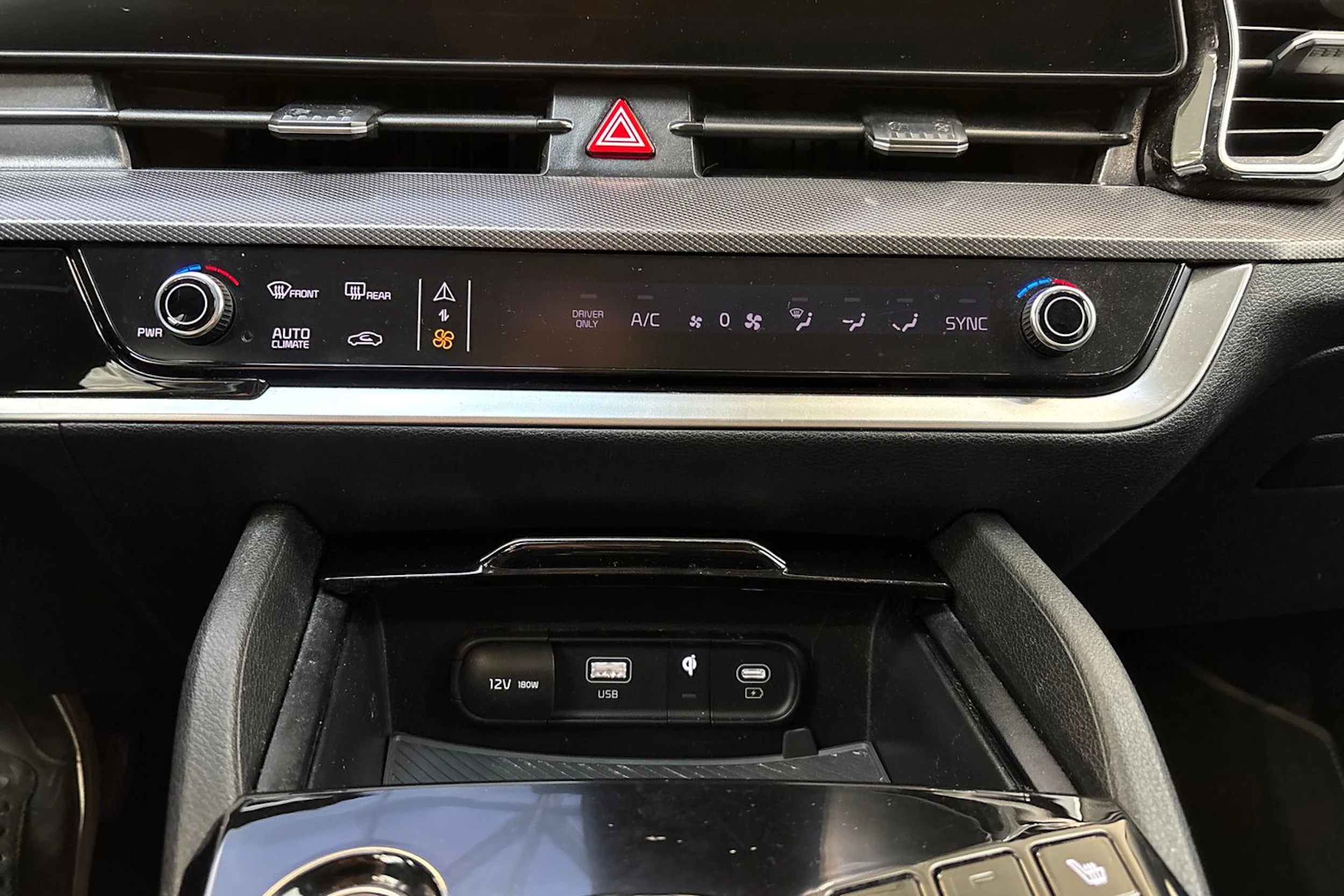 valkoinen Kia Sportage 2022 kuva 22.