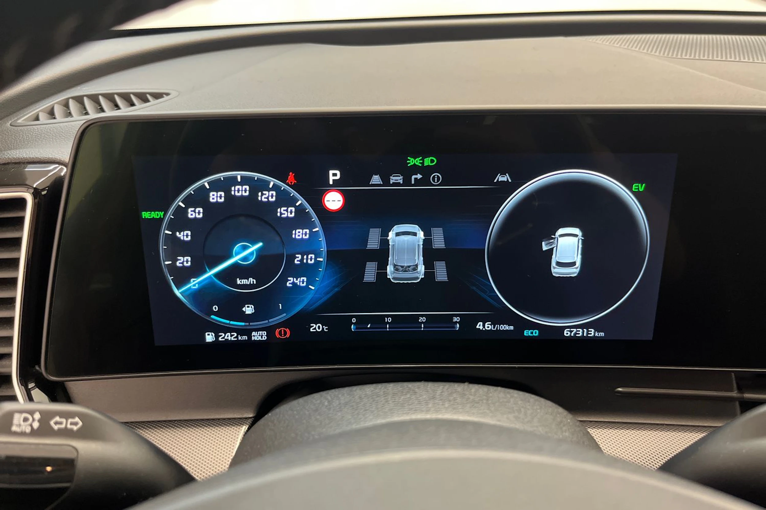 punainen Kia Sportage 2022 kuva 20.