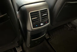 punainen Kia Sportage 2022 kuva 27.