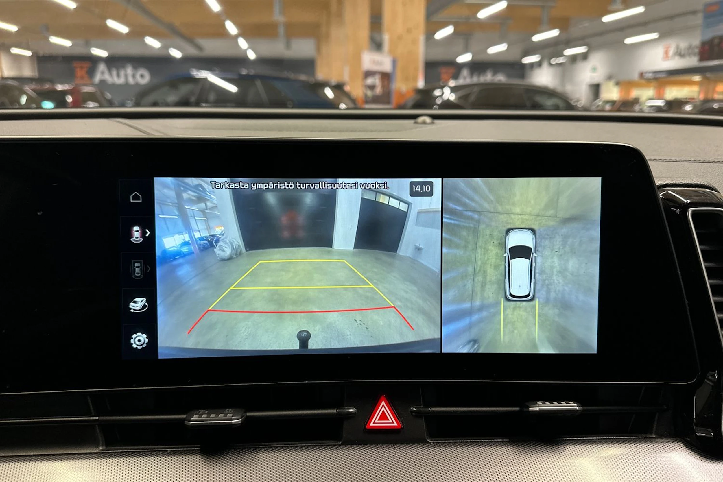 keltainen Kia Sportage 2022 kuva 16.
