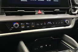 keltainen Kia Sportage 2022 kuva 20.