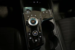 keltainen Kia Sportage 2022 kuva 21.