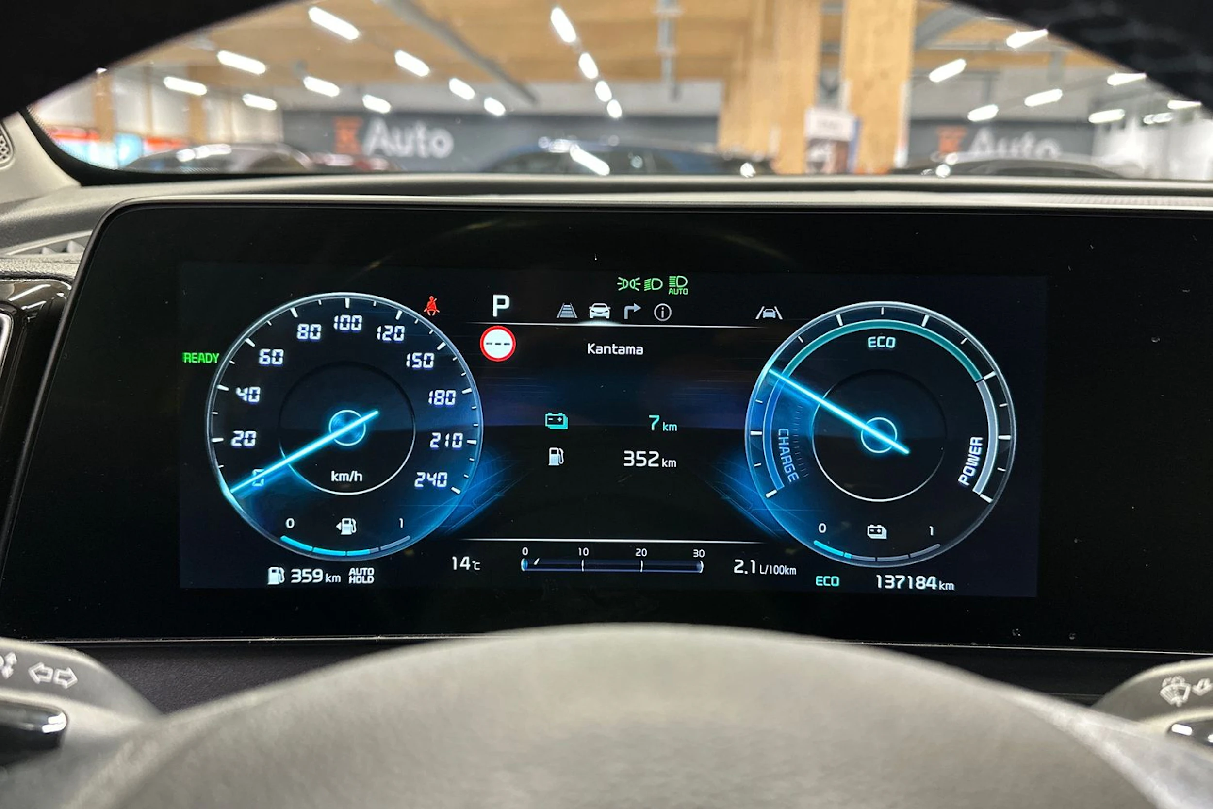 keltainen Kia Sportage 2022 kuva 23.