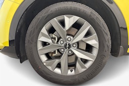 keltainen Kia Sportage 2022 kuva 11.