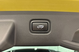 keltainen Kia Sportage 2022 kuva 17.