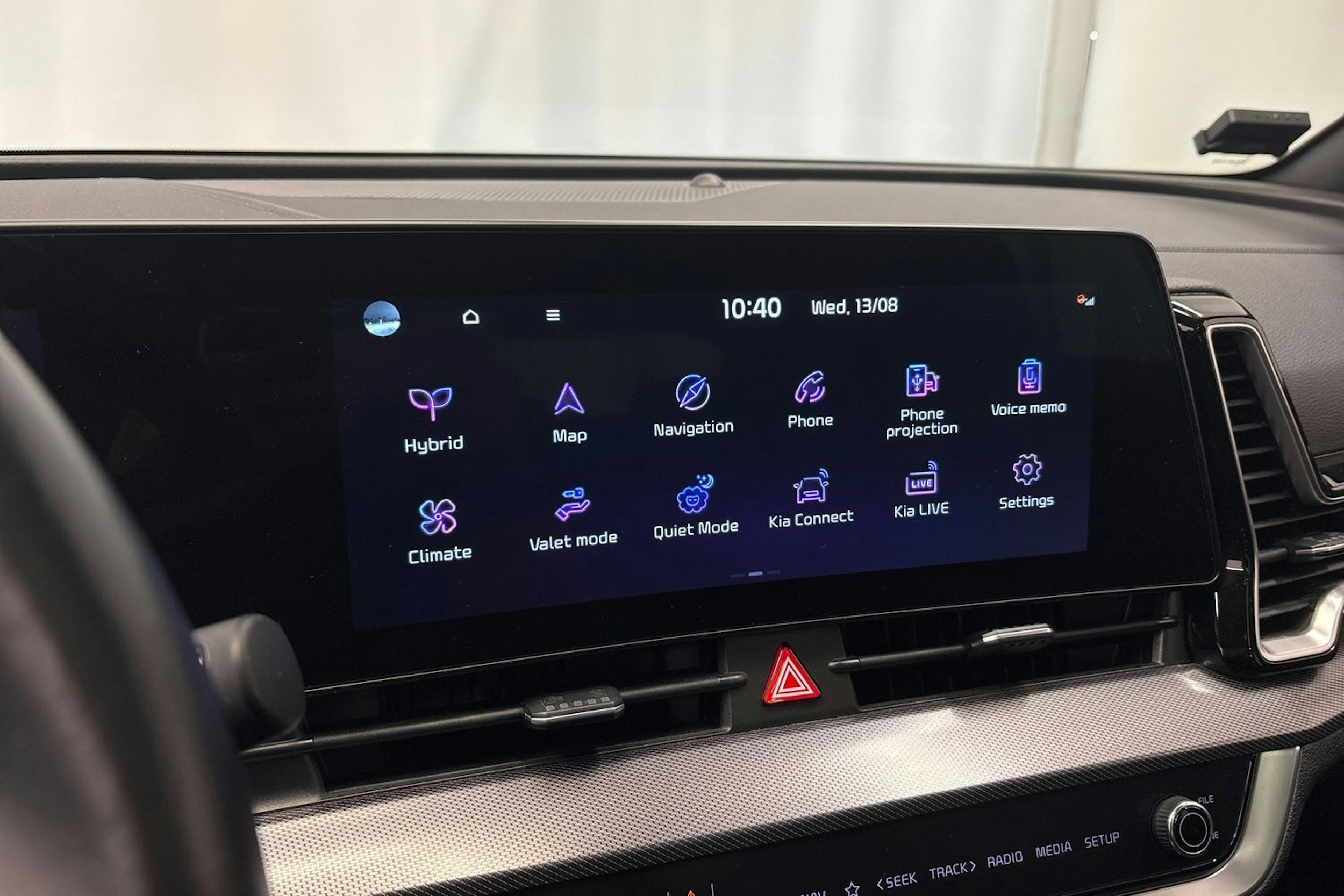 keltainen Kia Sportage 2022 kuva 23.
