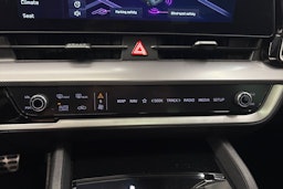 keltainen Kia Sportage 2022 kuva 27.