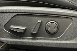 sininen Kia Sportage 2023 kuva 16.