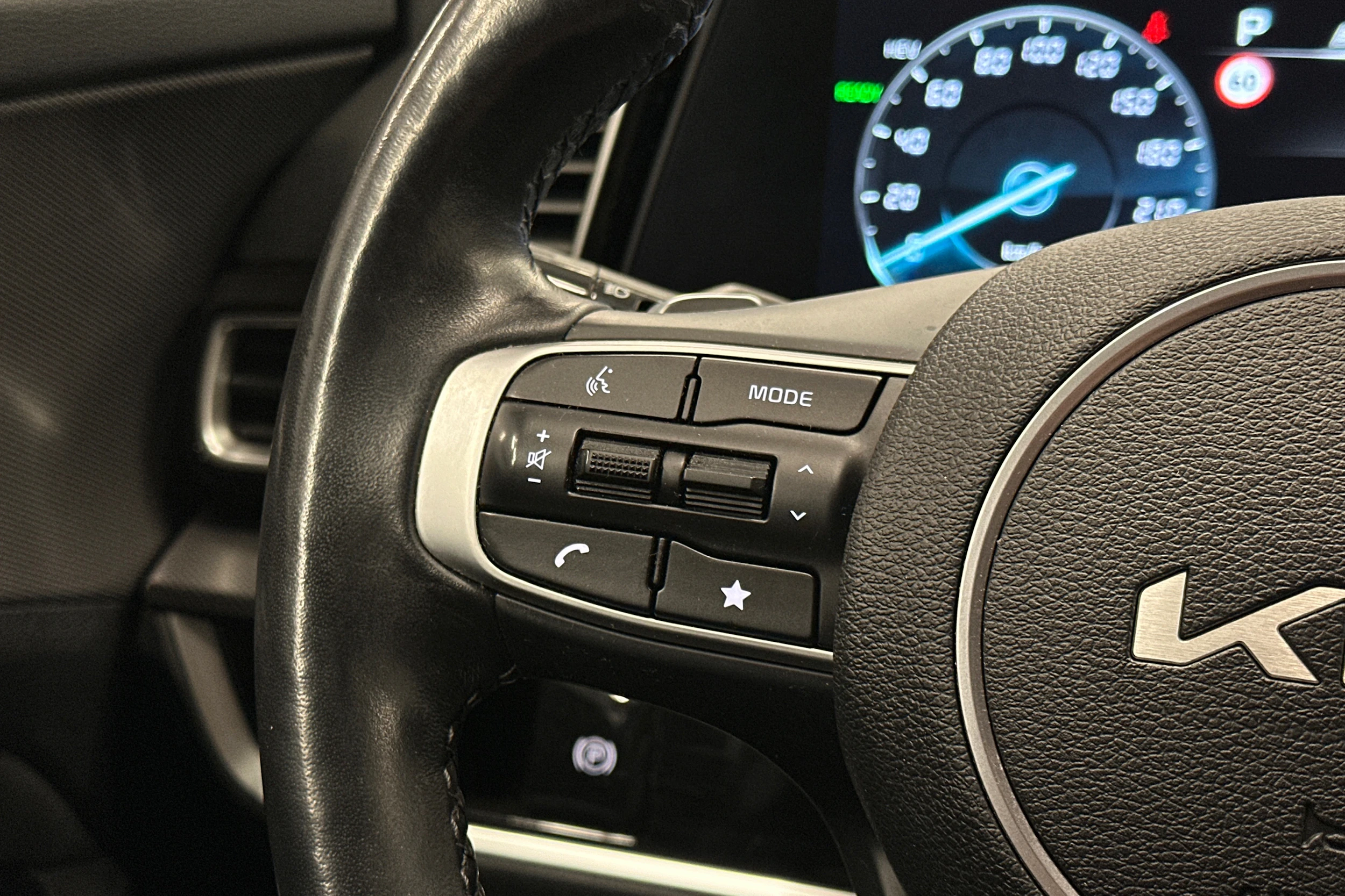 sininen Kia Sportage 2023 kuva 19.