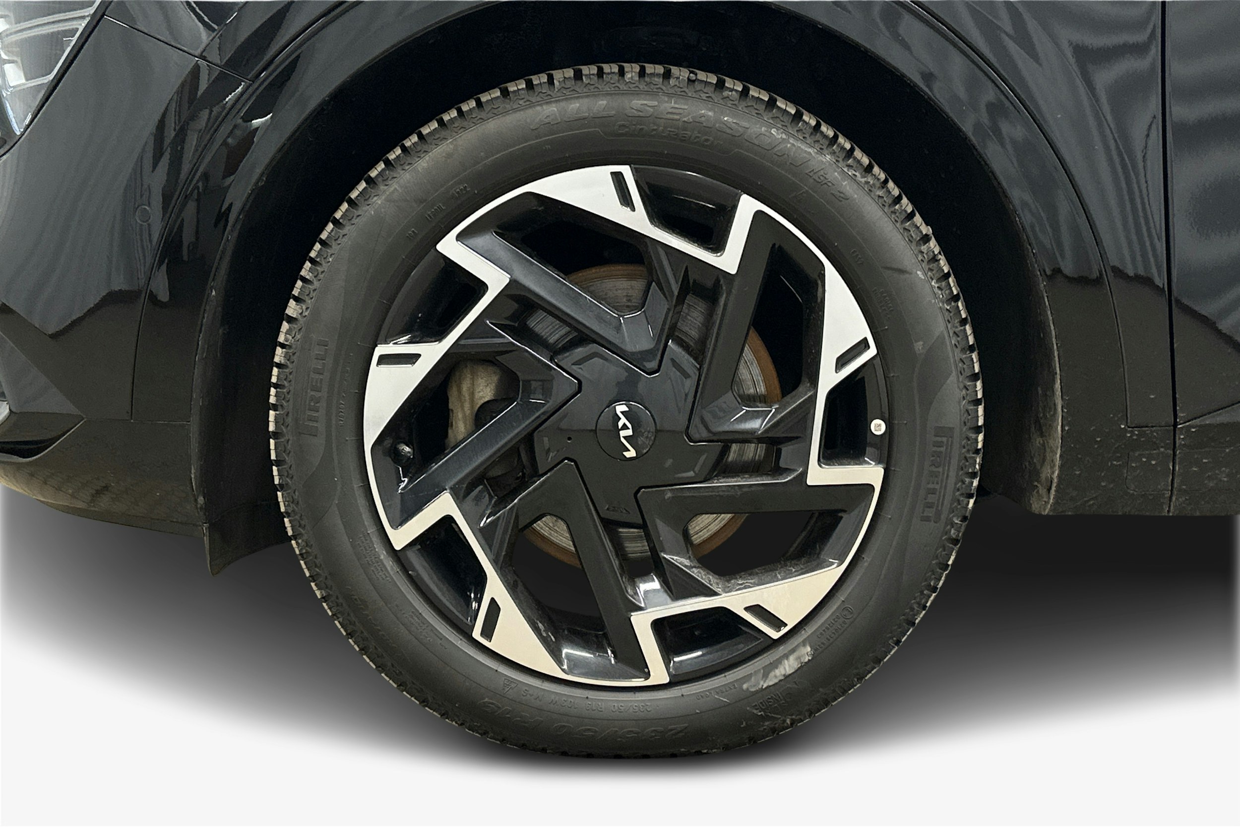 musta Kia Sportage 2023 kuva 11.