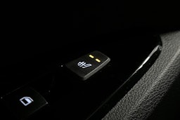 musta Kia Sportage 2023 kuva 16.