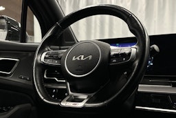 musta Kia Sportage 2023 kuva 22.