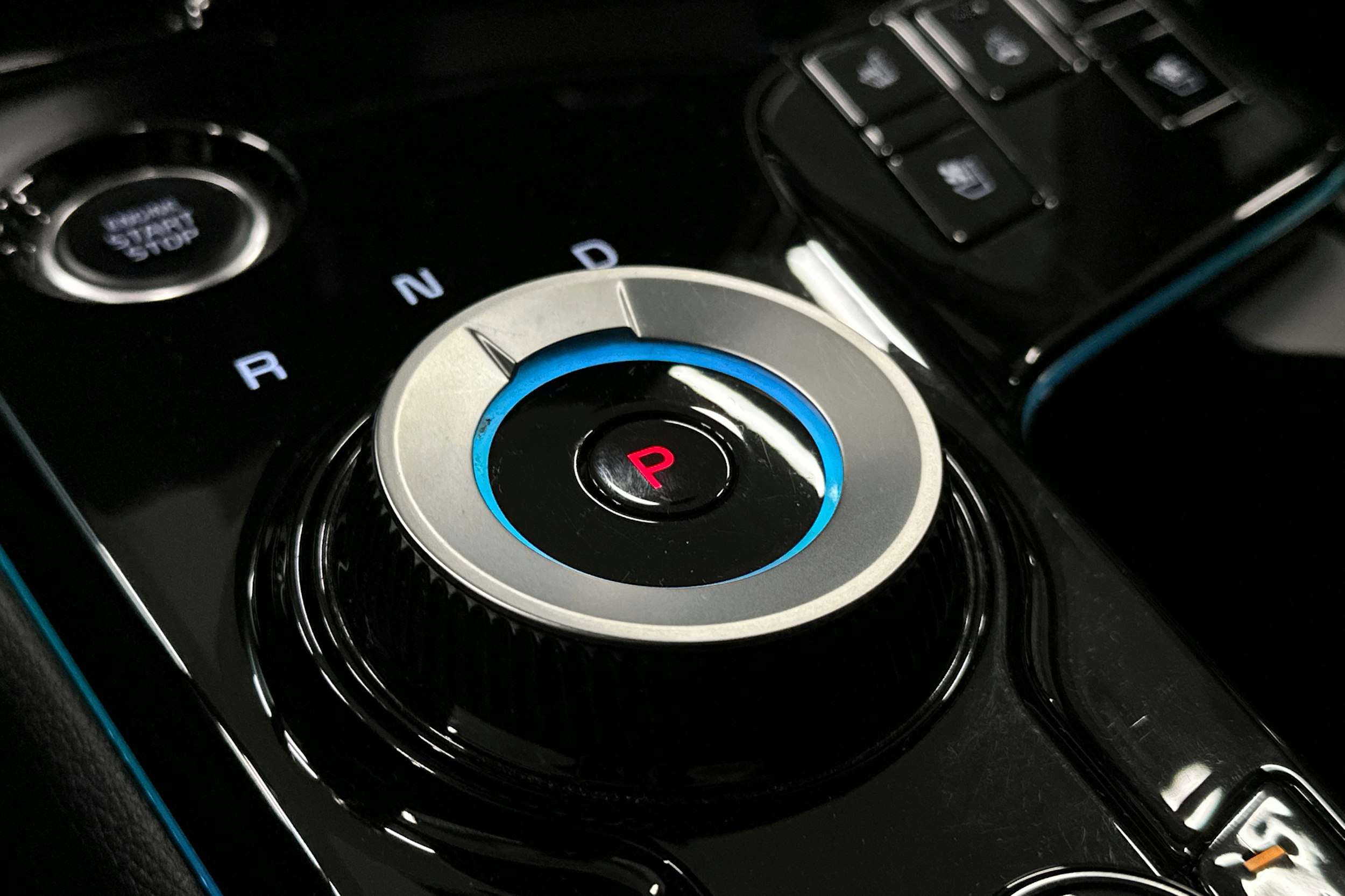 musta Kia Sportage 2023 kuva 33.