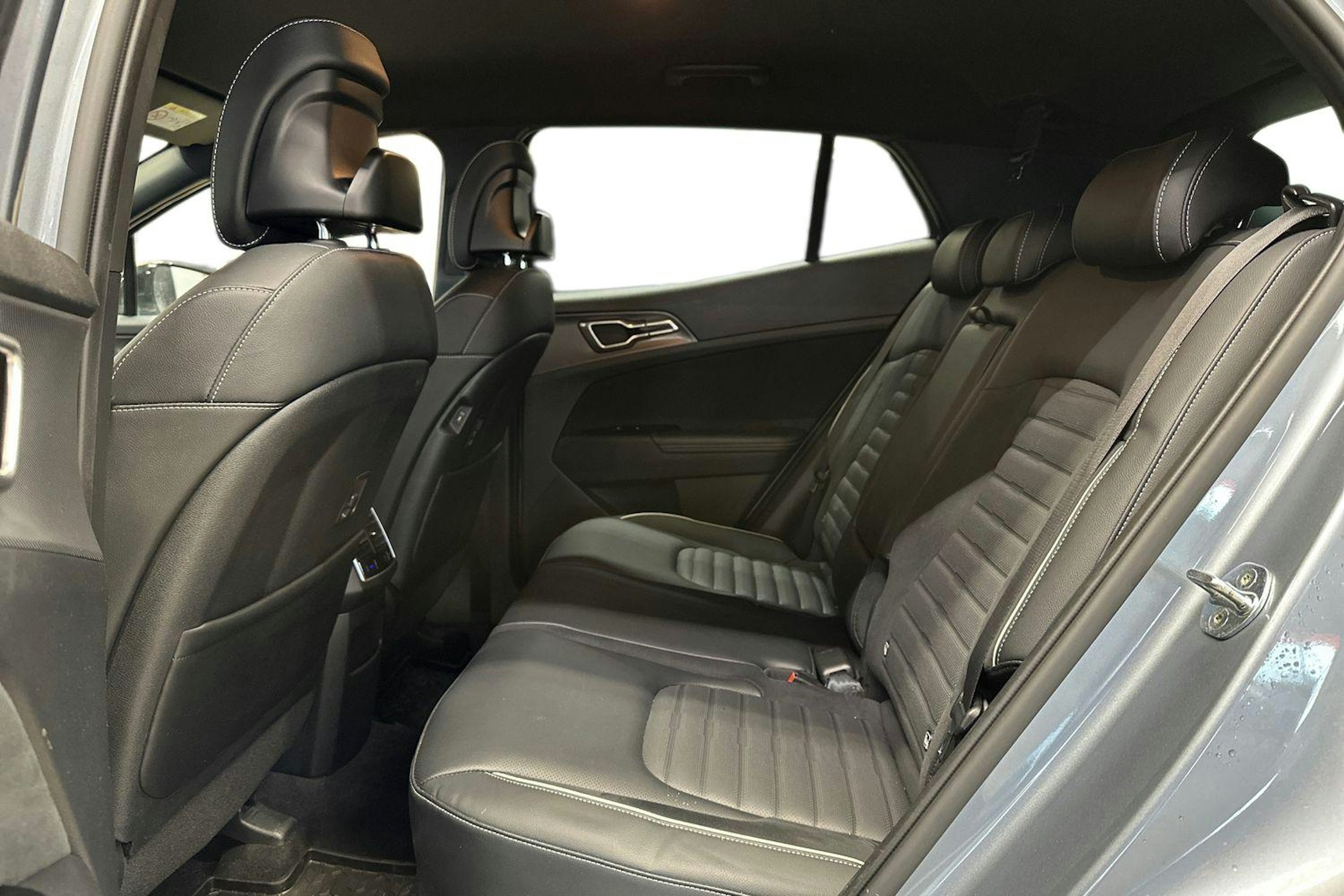 harmaa Kia Sportage 2023 kuva 10.
