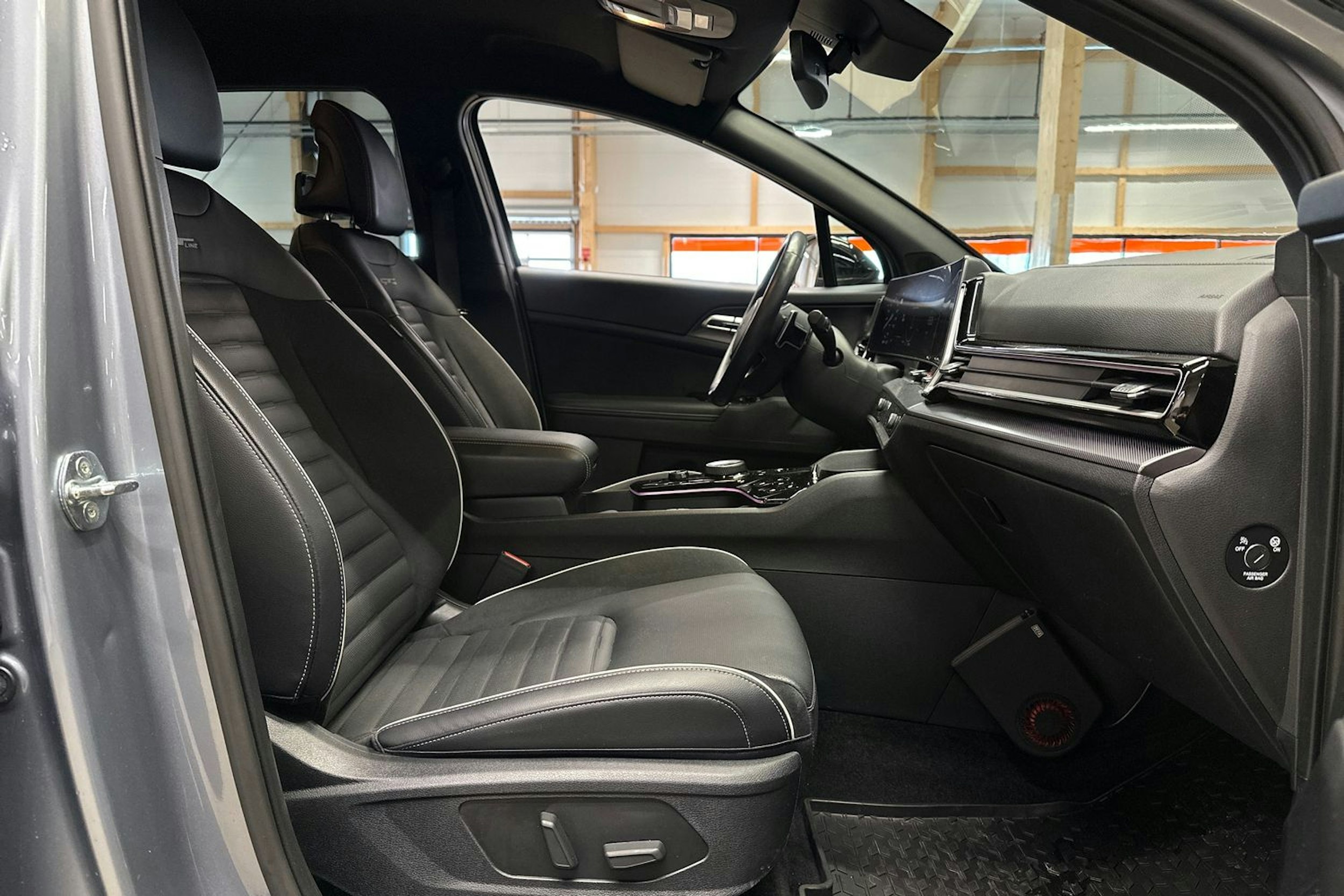 harmaa Kia Sportage 2023 kuva 14.