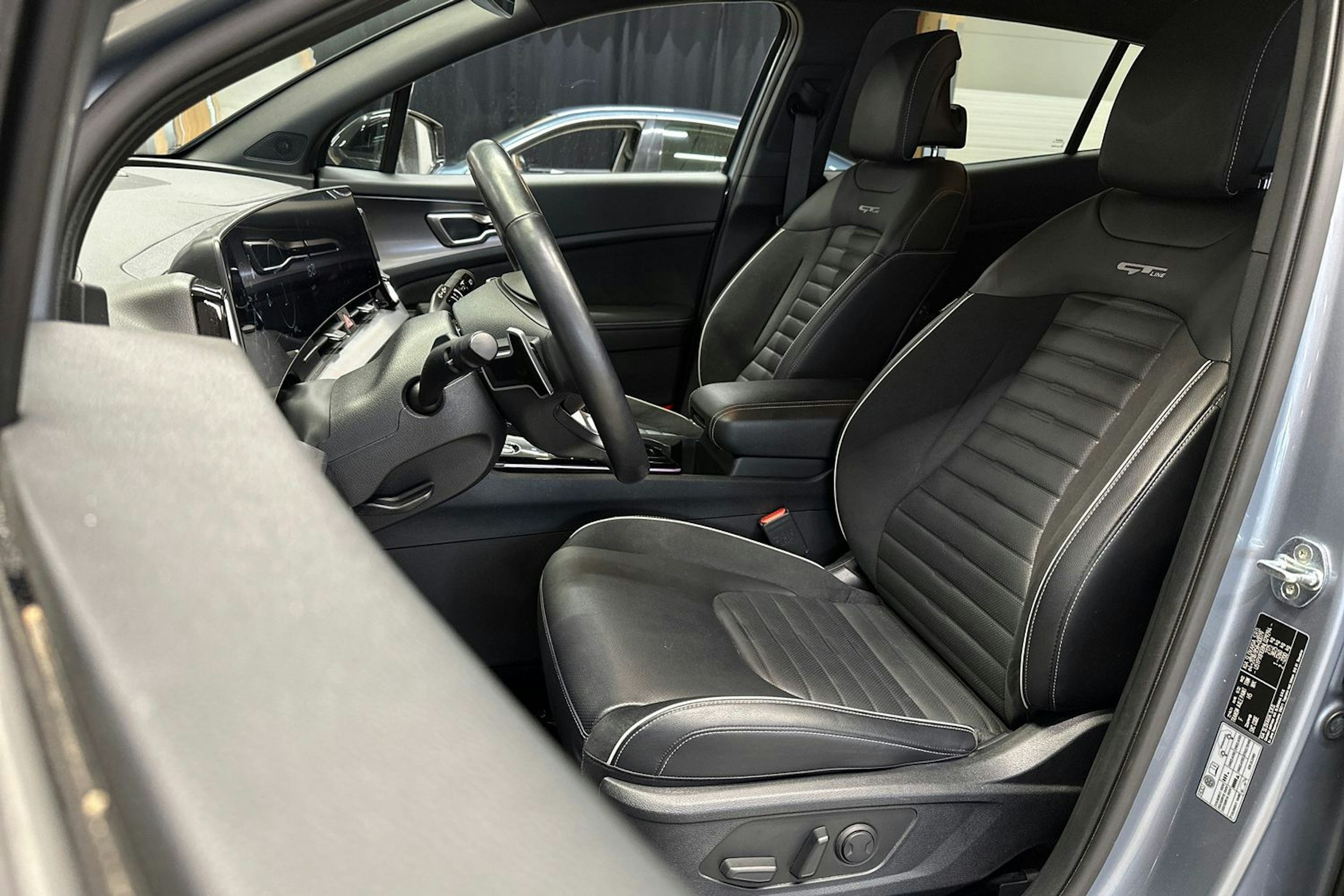 harmaa Kia Sportage 2023 kuva 16.