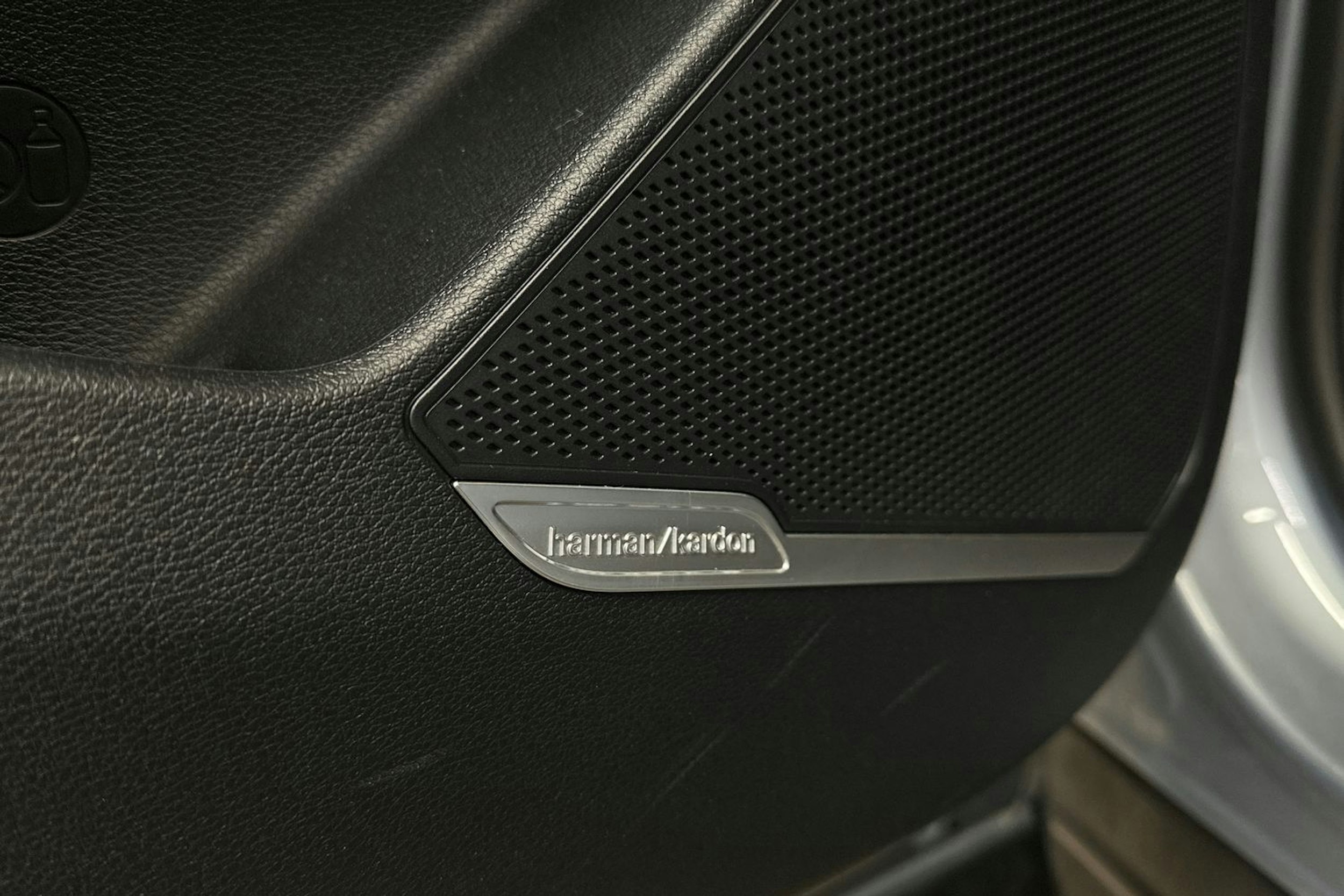 harmaa Kia Sportage 2023 kuva 18.