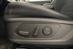 punainen Kia Sportage 2023 kuva 13.