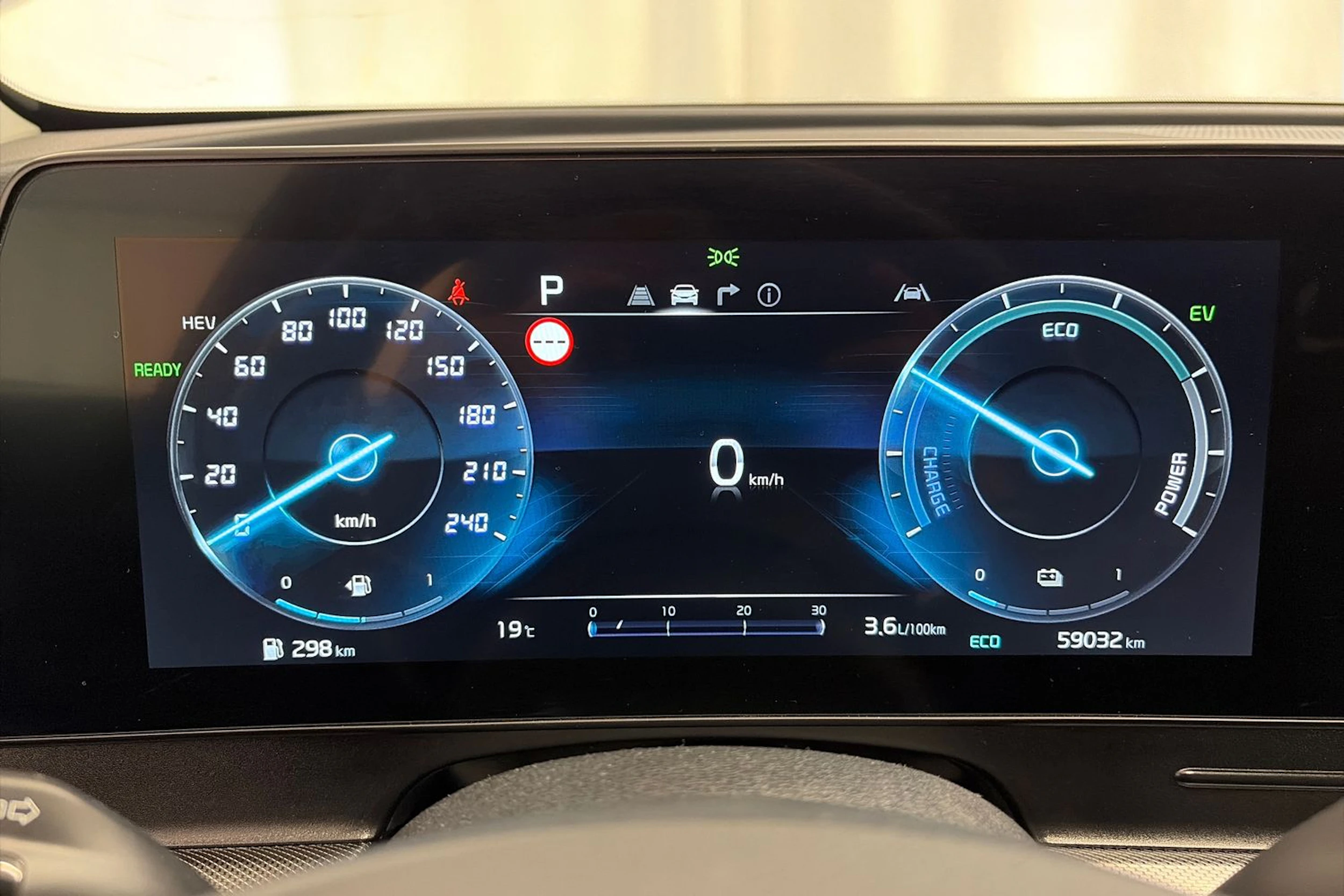 punainen Kia Sportage 2023 kuva 15.