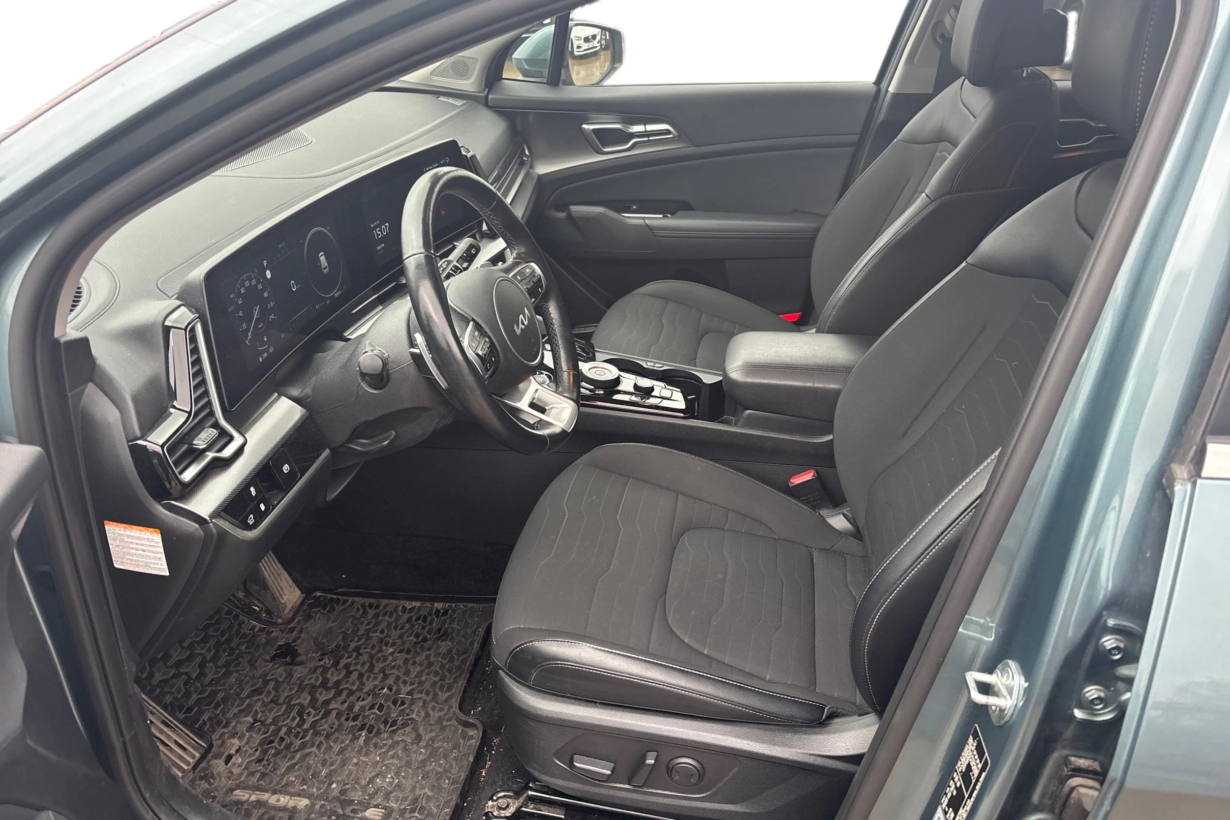 harmaa Kia Sportage 2023 kuva 3.